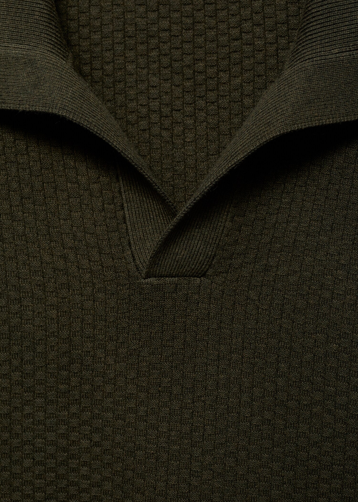 Strukturierter Pullover aus Baumwollgemisch mit Polo-Kragen - Detail des Artikels 8