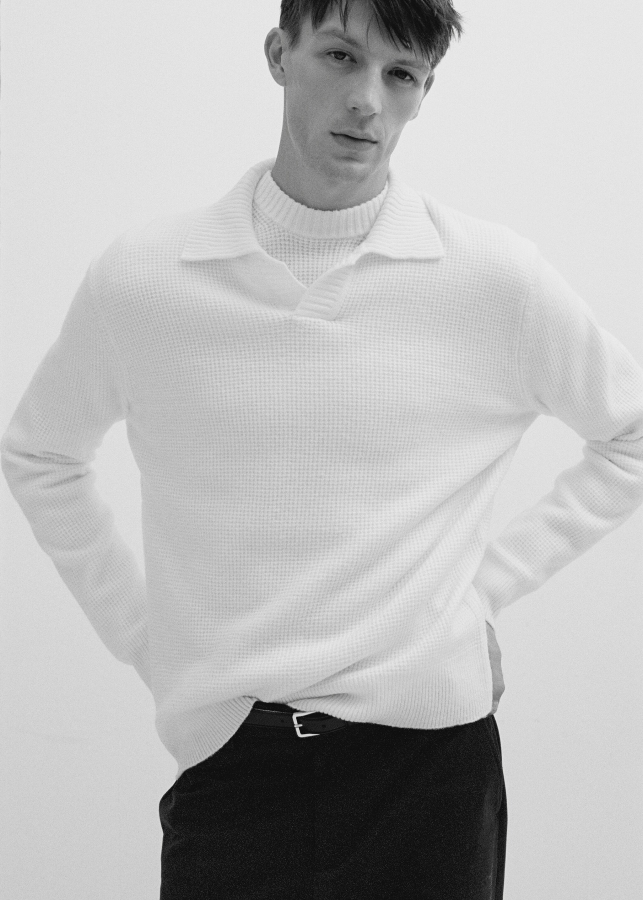Knitted structured check polo sweater - Details of the article 3, Off White. Ref: 77007952-00.