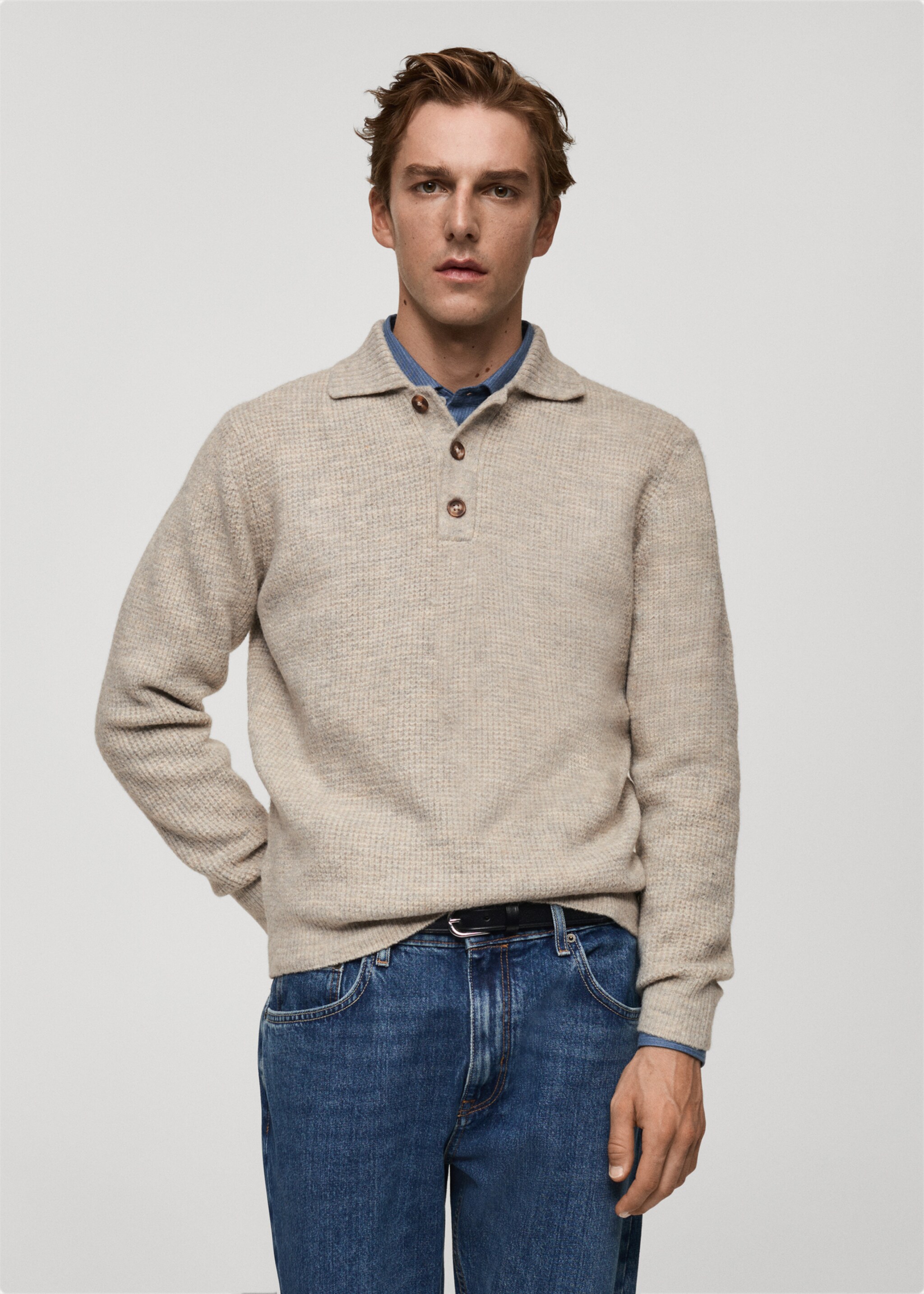 Regular-Fit-Strickpullover mit Polo-Kragen - Mittlere Ansicht, Sandfarben. Ref: 77007954-00.
