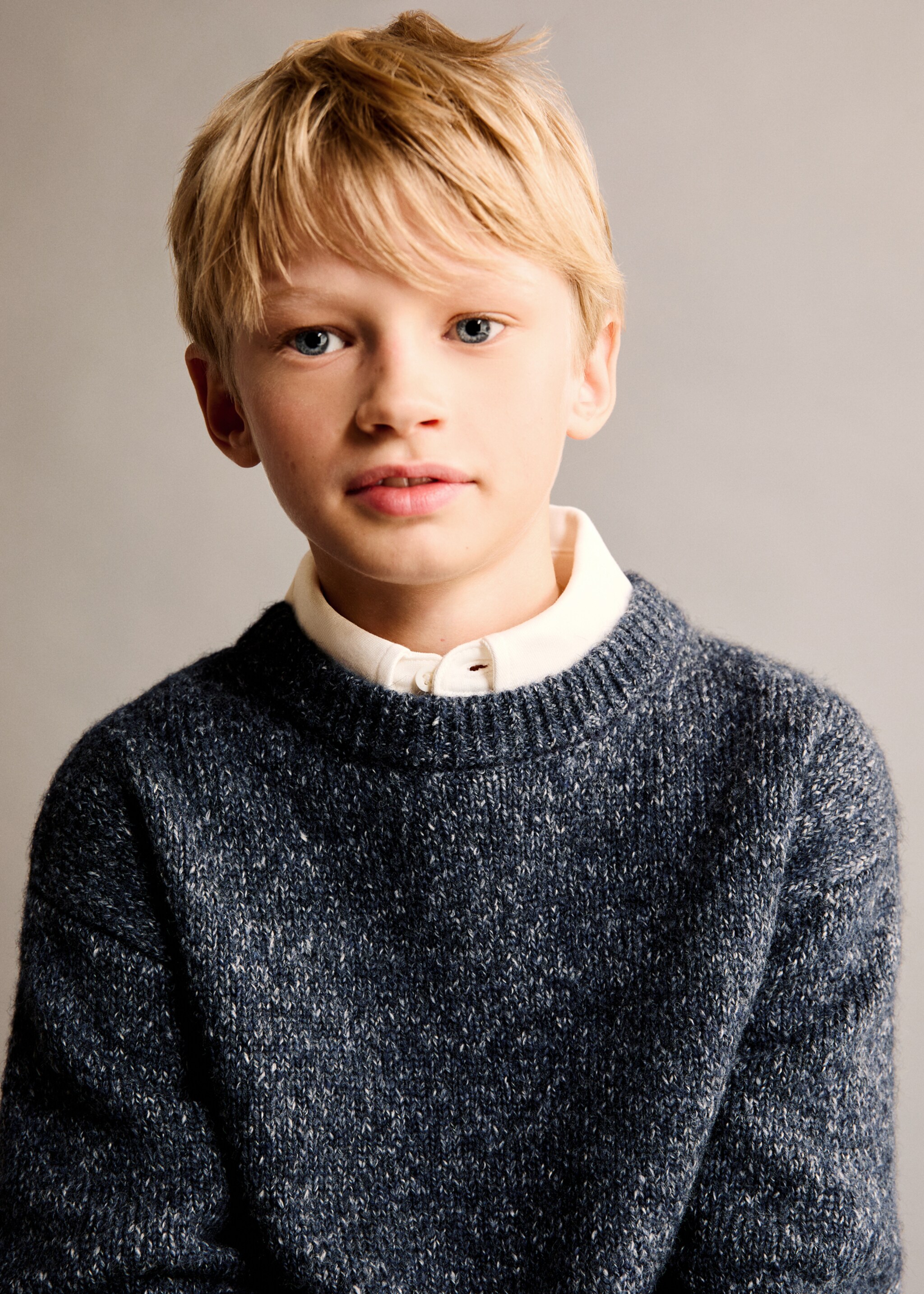 Round-neck knitted sweater - Details of the article 1, Dark Navy. Ref: 77007956-00.