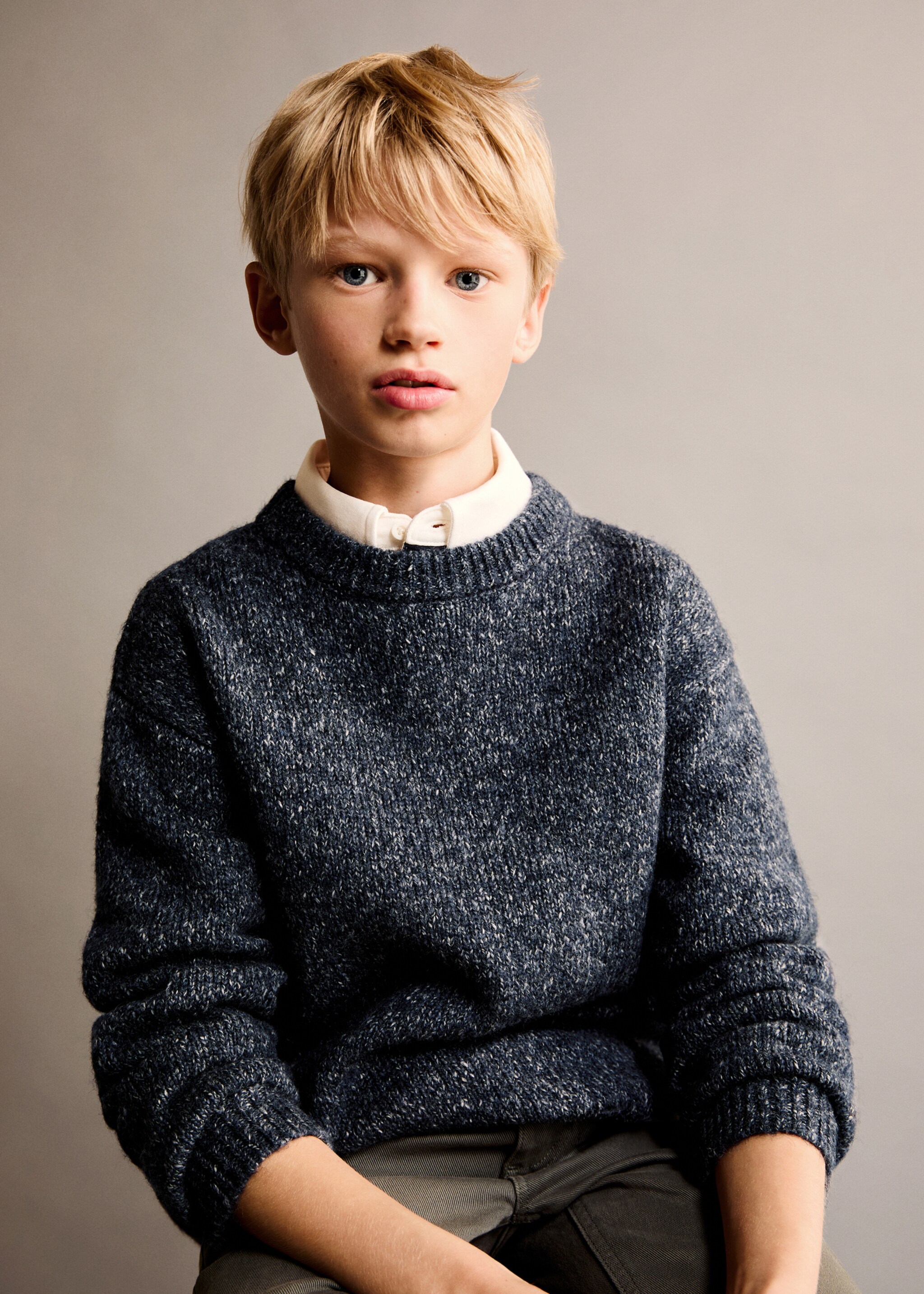Round-neck knitted sweater - Details of the article 2, Dark Navy. Ref: 77007956-00.