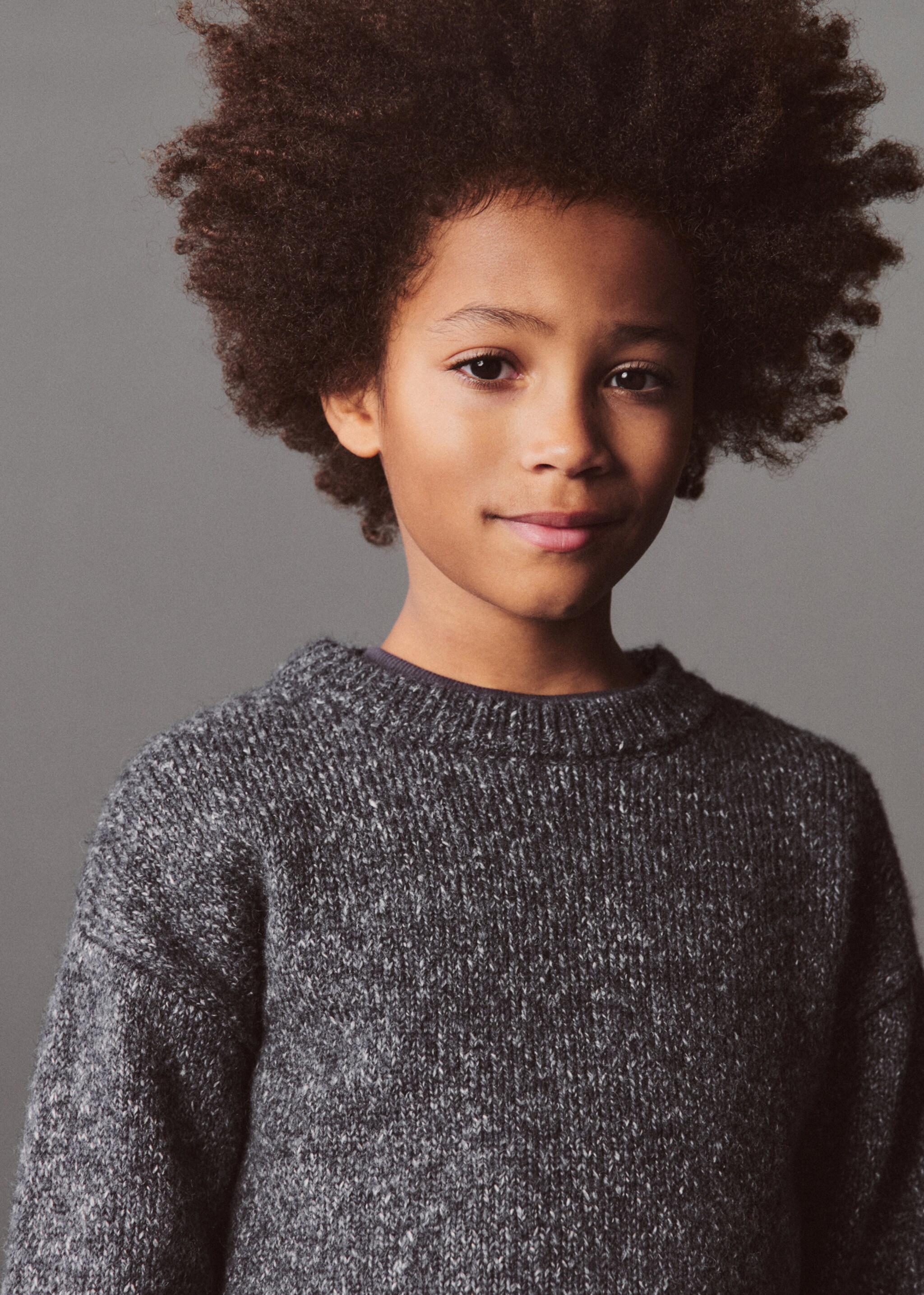 Round-neck knitted sweater - Details of the article 5, Dark Navy. Ref: 77007956-00.