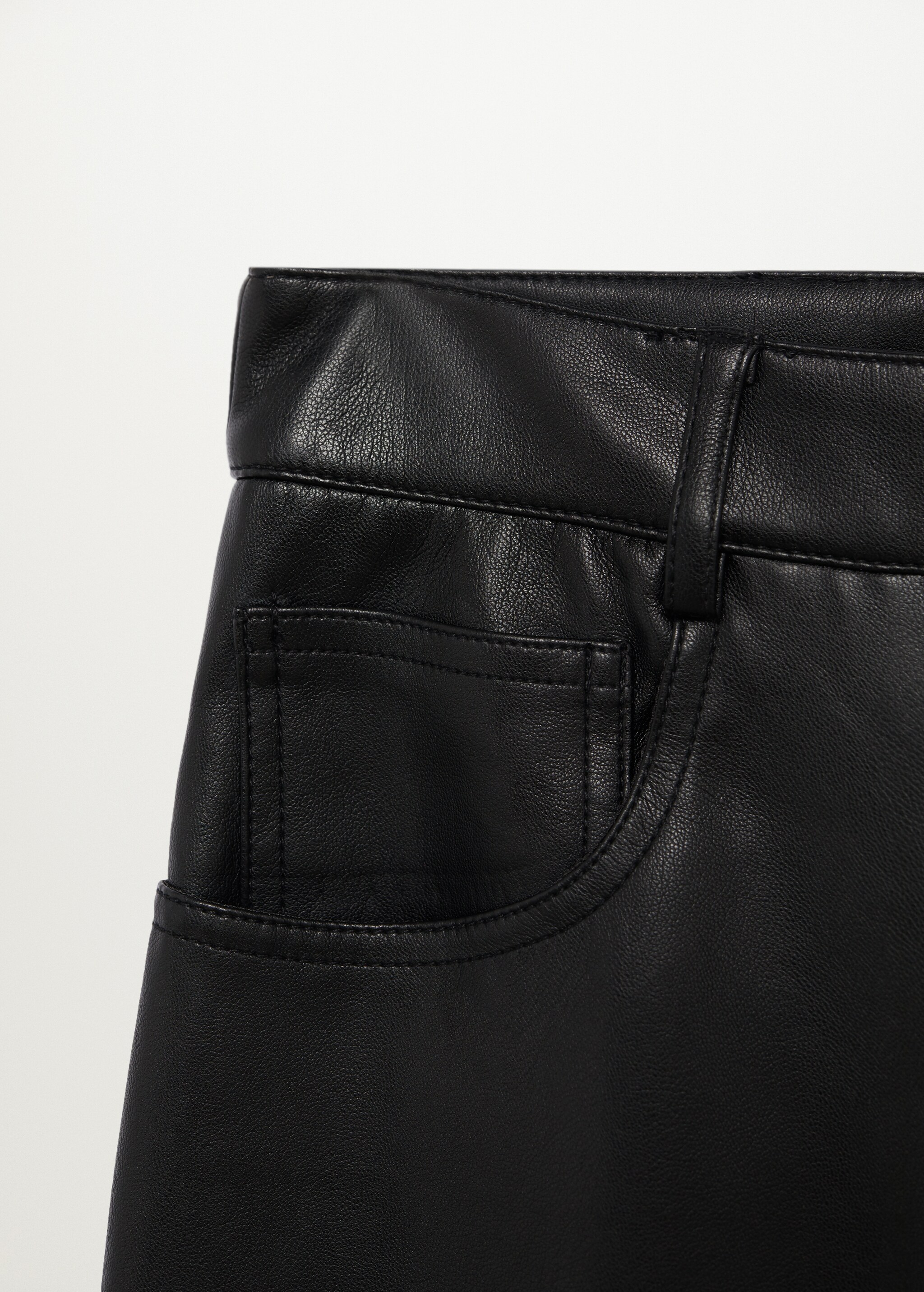 Pantalón tiro alto efecto piel - Detalle del artículo 8