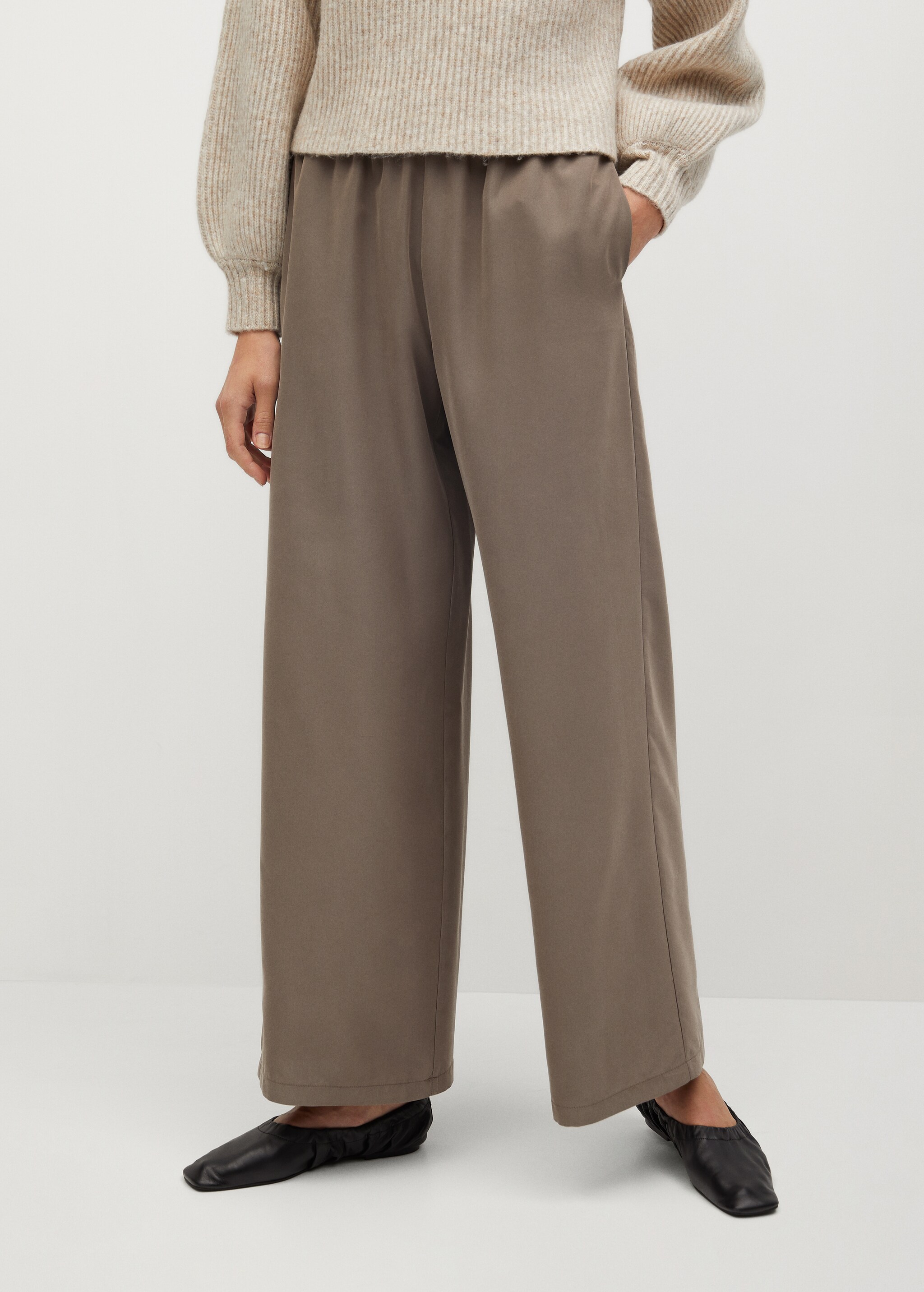 Pantalón raya wideleg - Plano medio