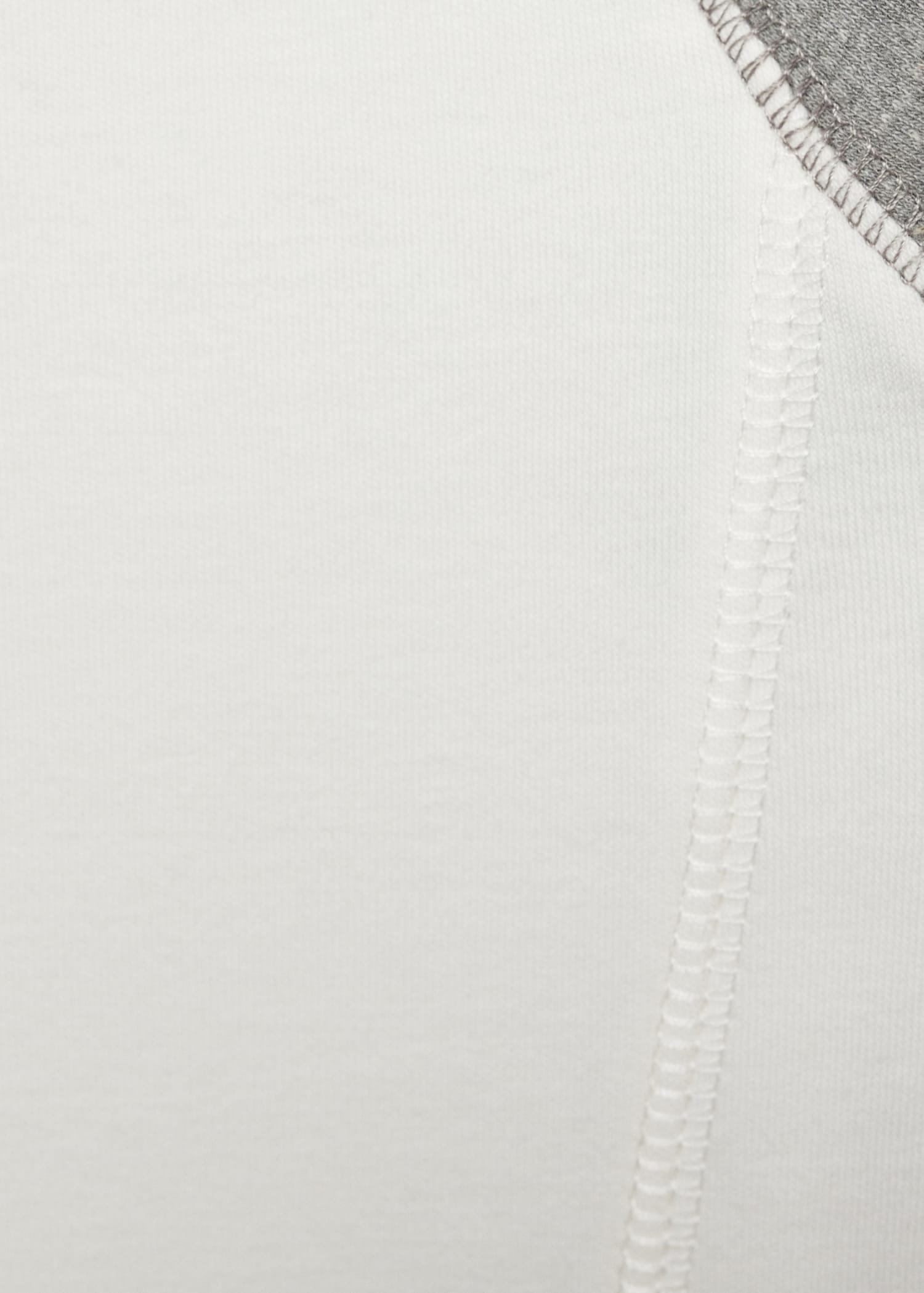 Long-sleeved t-shirt with contrast - Details of the article 0
