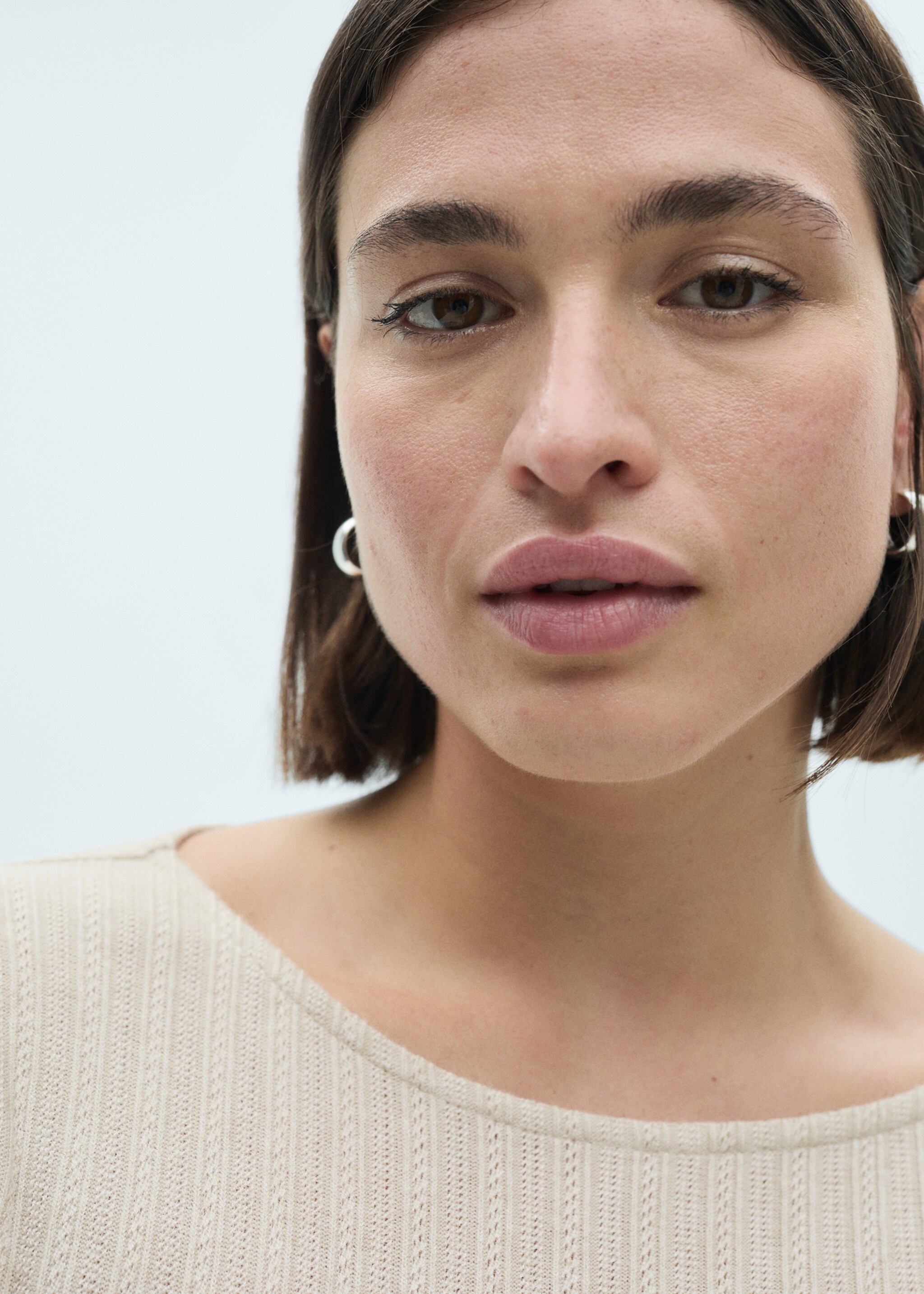 Long-sleeved pointelle t-shirt - Details of the article 4, Light/Pastel Grey. Ref: 77008270-00.