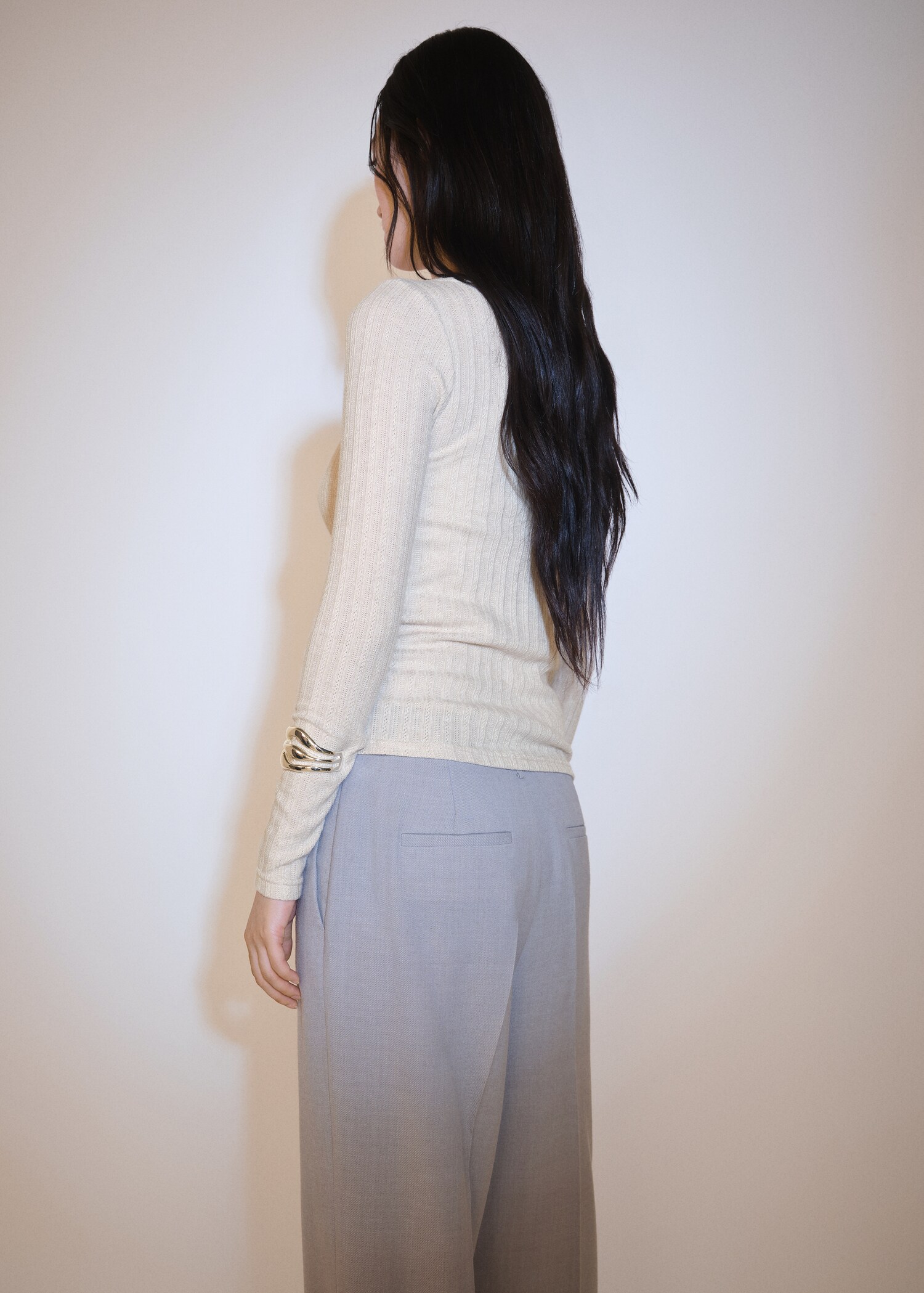 Long-sleeved pointelle t-shirt - Reverse of the article