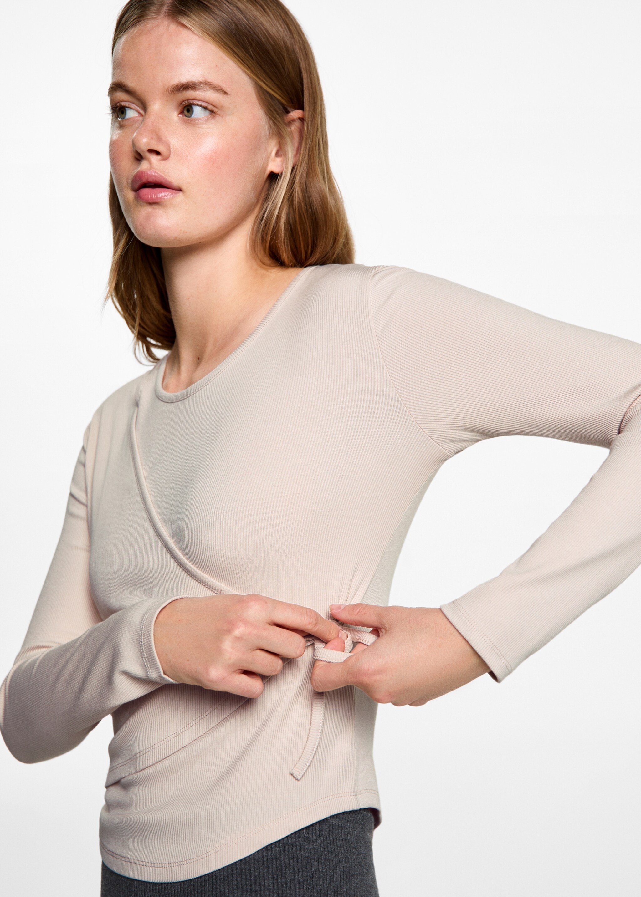 Camiseta cruzada lazo - Detalle del artículo 2, Crudo. Ref: 77008276-00.