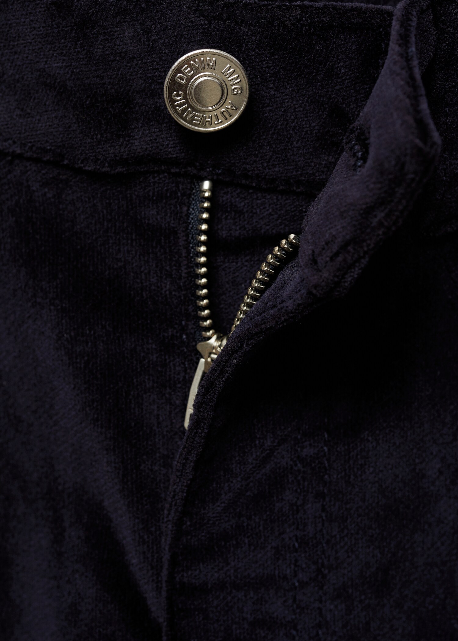 Schlaghose aus Samt - Detail des Artikels 8