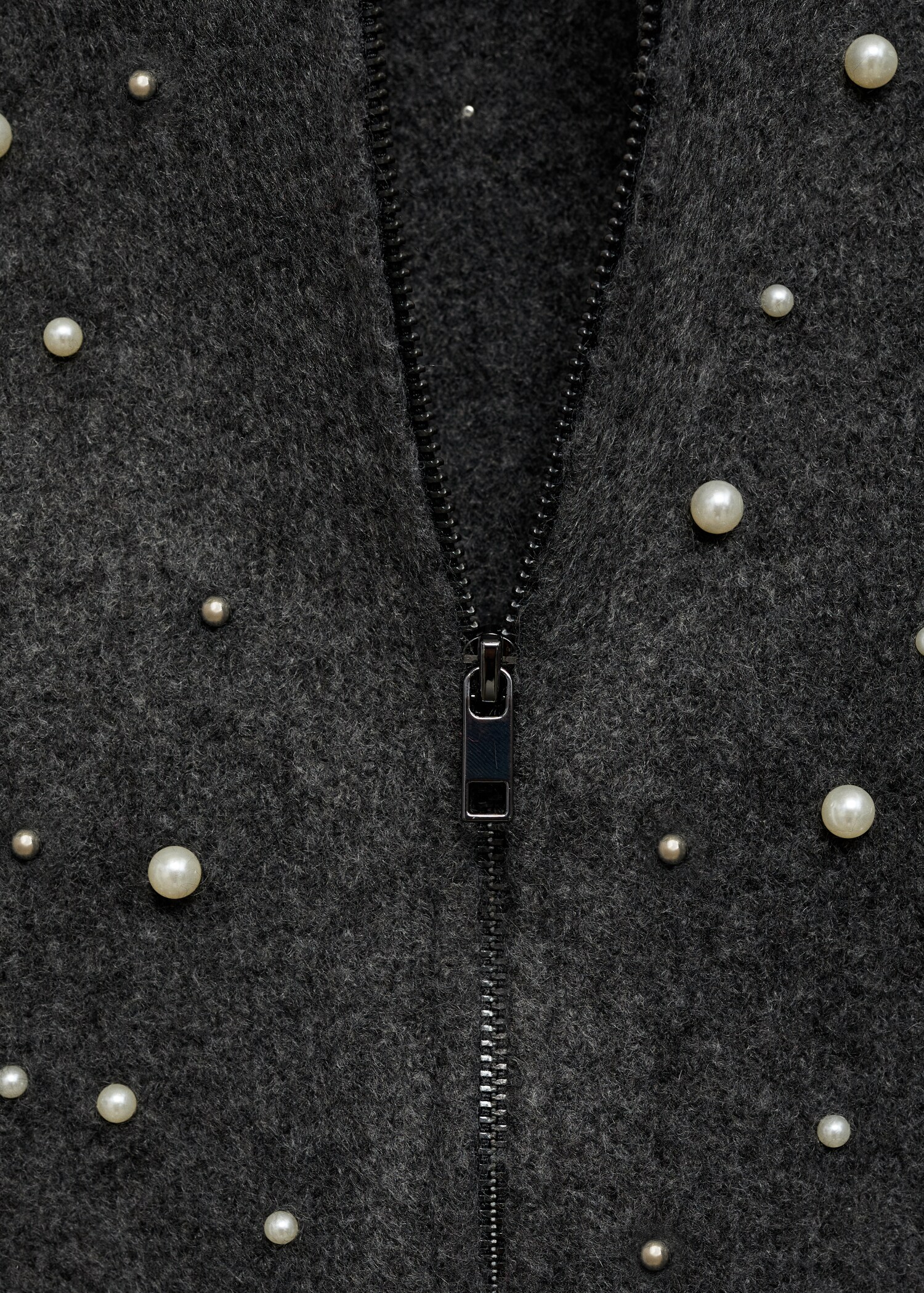 Knitted jacket with pearl details - Details of the article 8