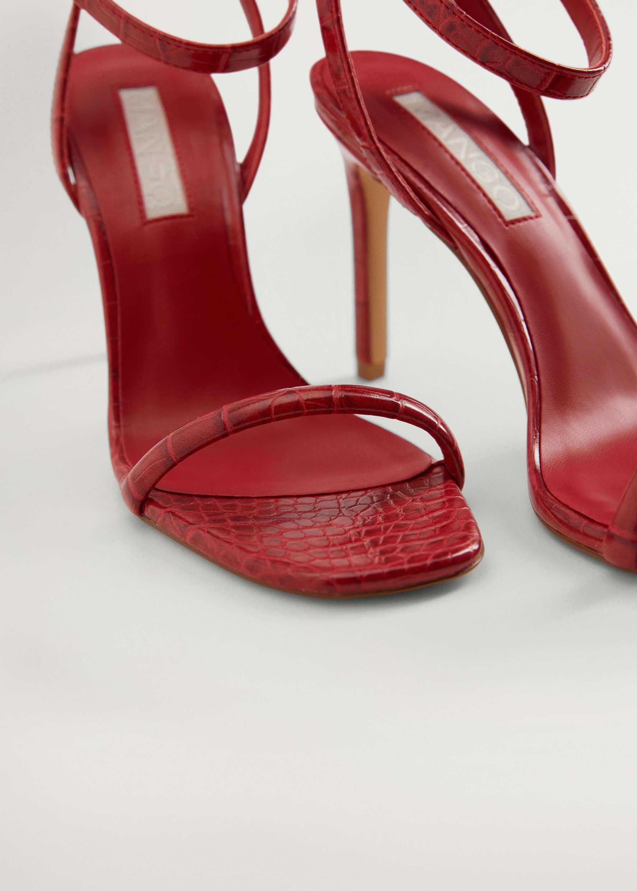 Strappy heeled sandals - Details of the article 4
