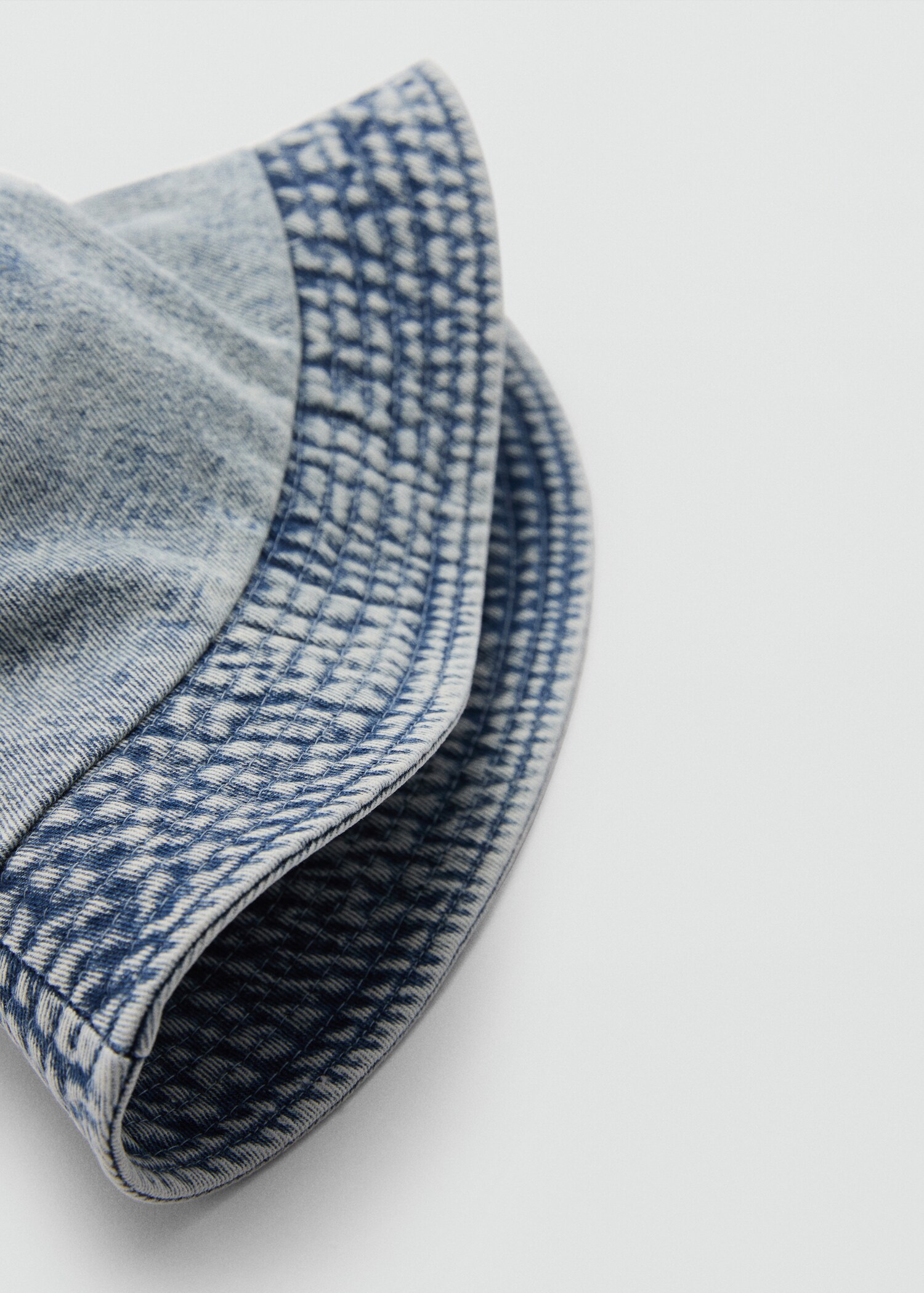 Denim bucket hat - Details of the article 1