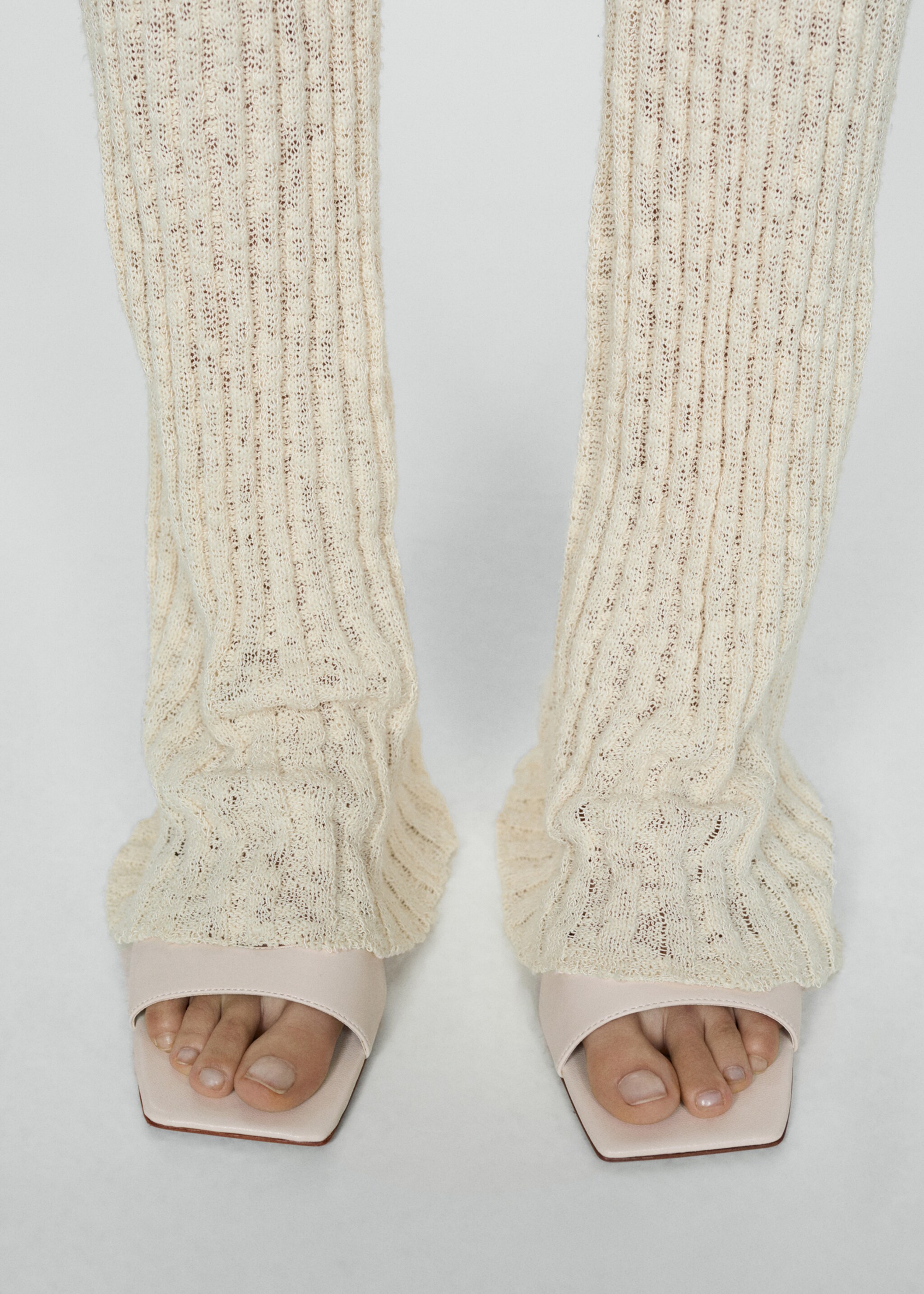 Heel non-structured sandals - Details of the article 9