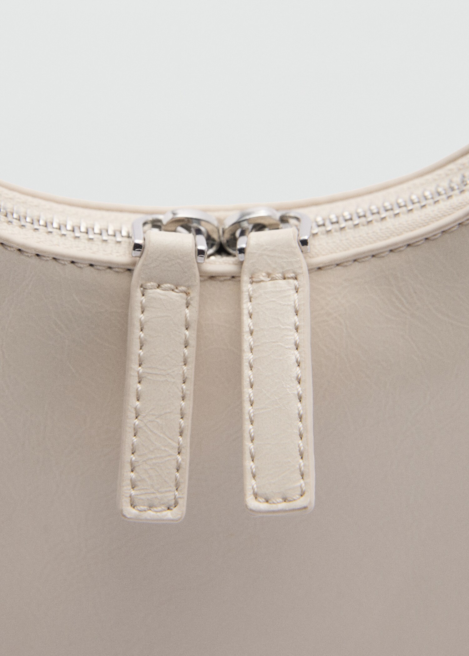 Schultertasche mit kurzem Henkel - Detail des Artikels 2