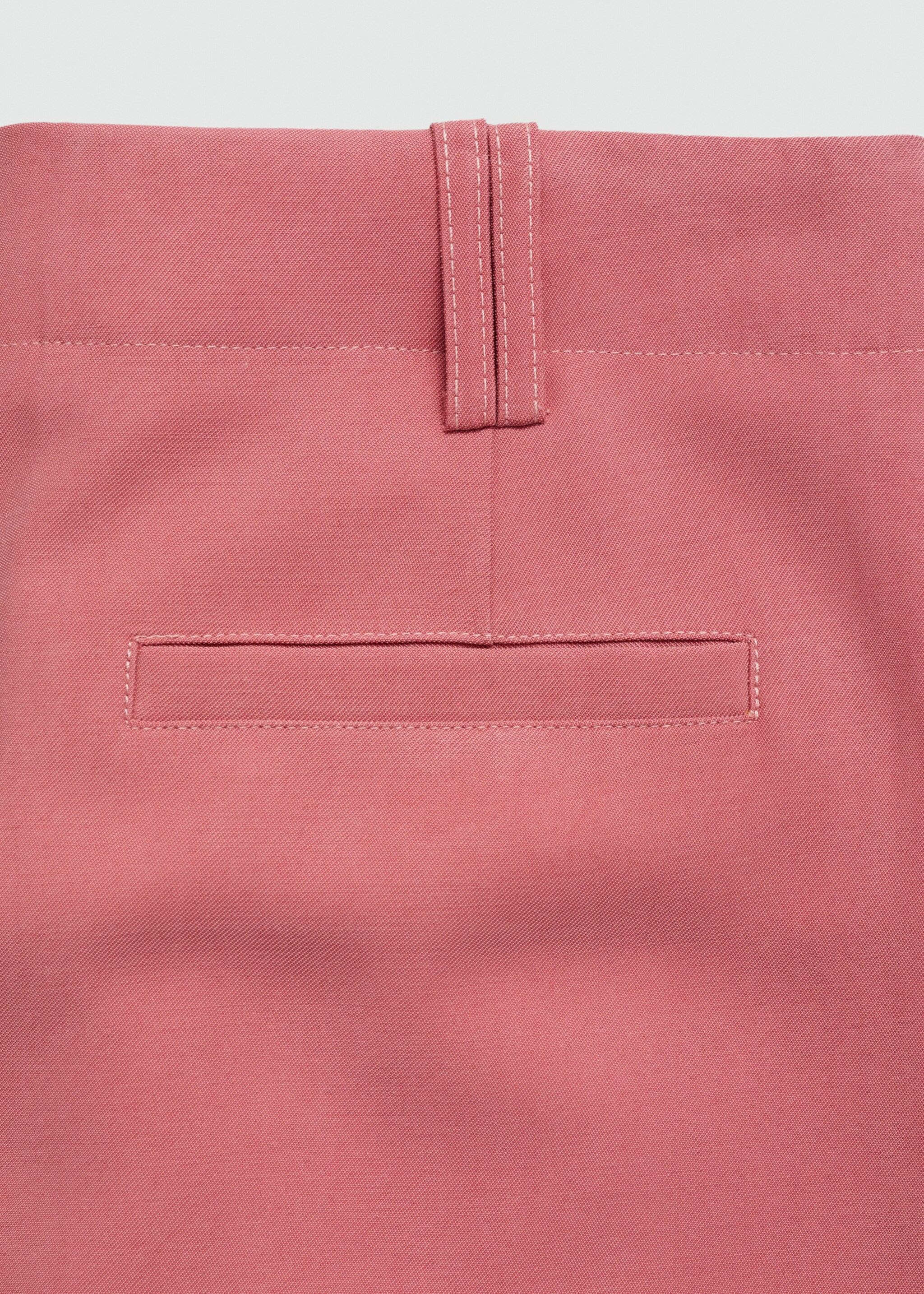 Bundfaltenshorts mit mittlerer Bundhöhe - Detail des Artikels 0