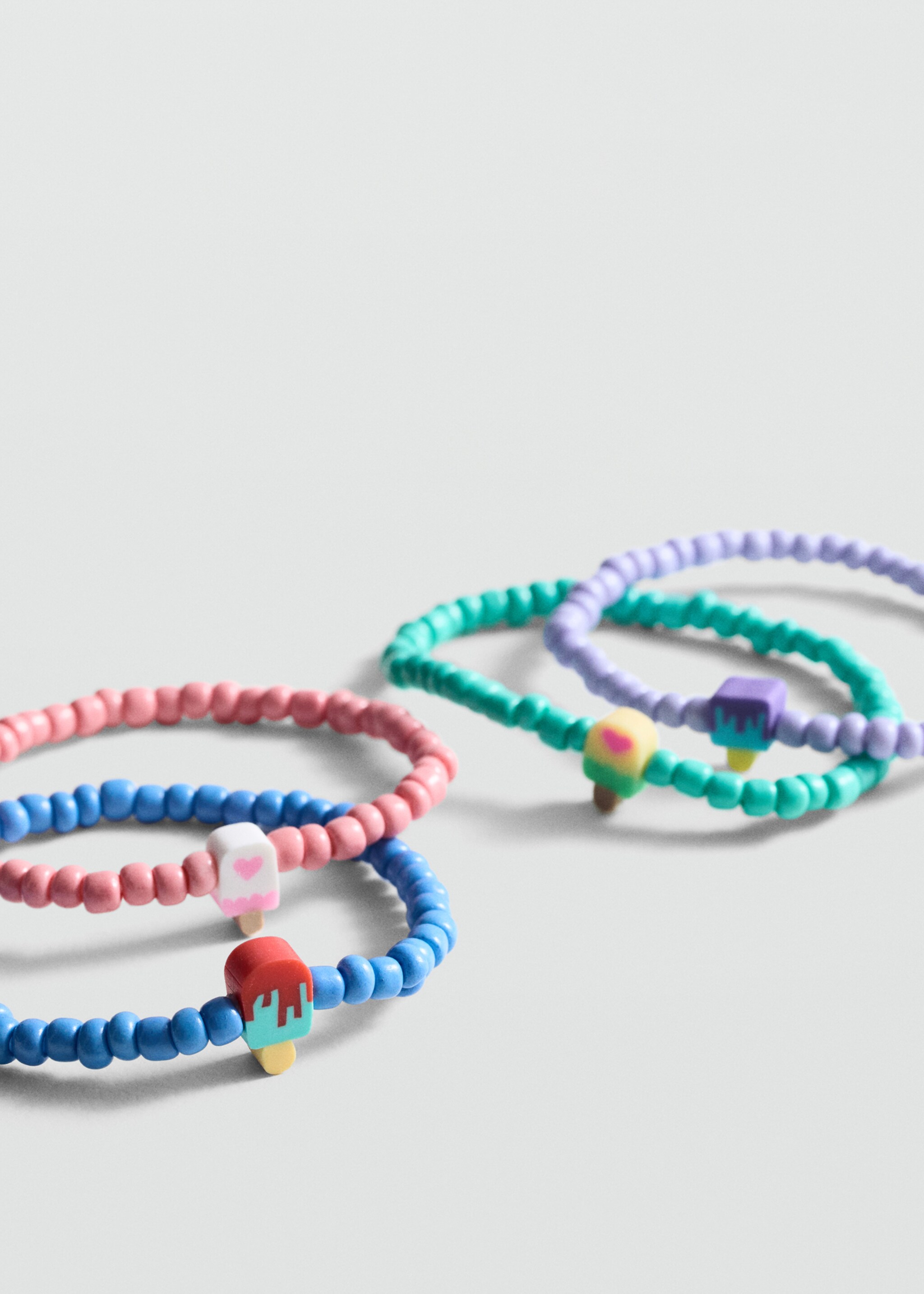 Pack mit 4 Armbändern - Mittlere Ansicht