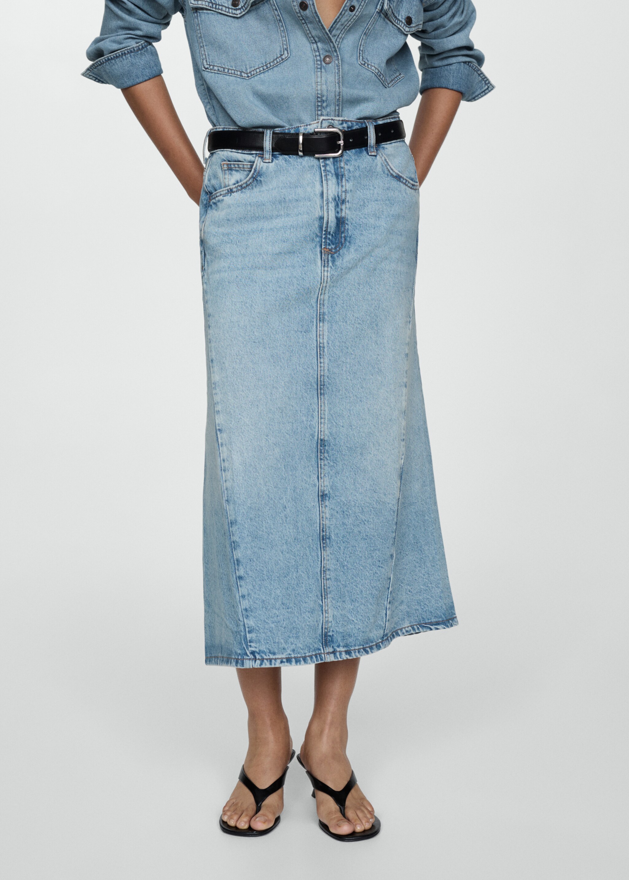 Slit denim skirt - Medium plane, Medium Blue. Ref: 77010372-00.