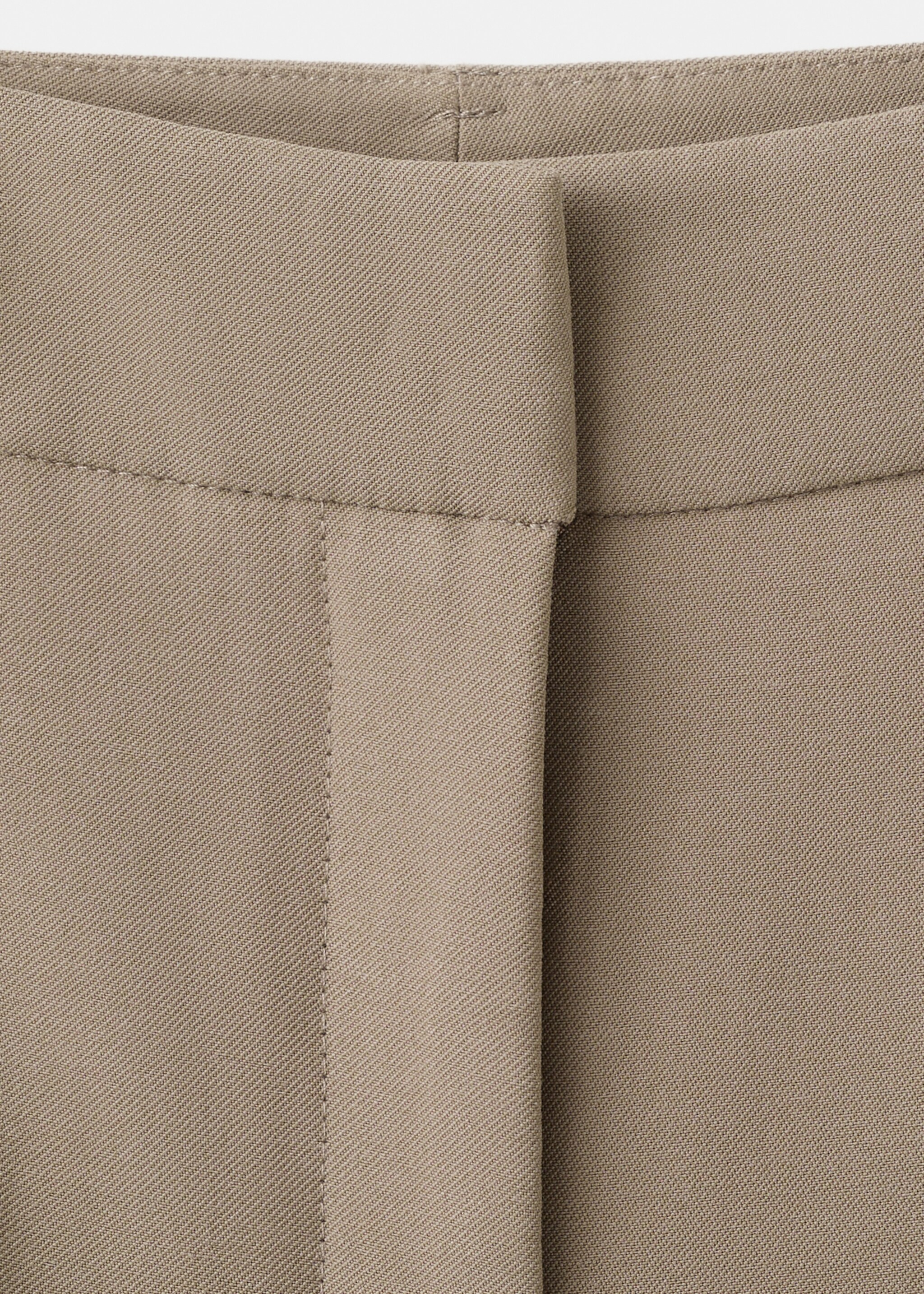 Pantalon unicarl - Detail van het artikel 1, Middenbruin. Ref: 77010377-00.