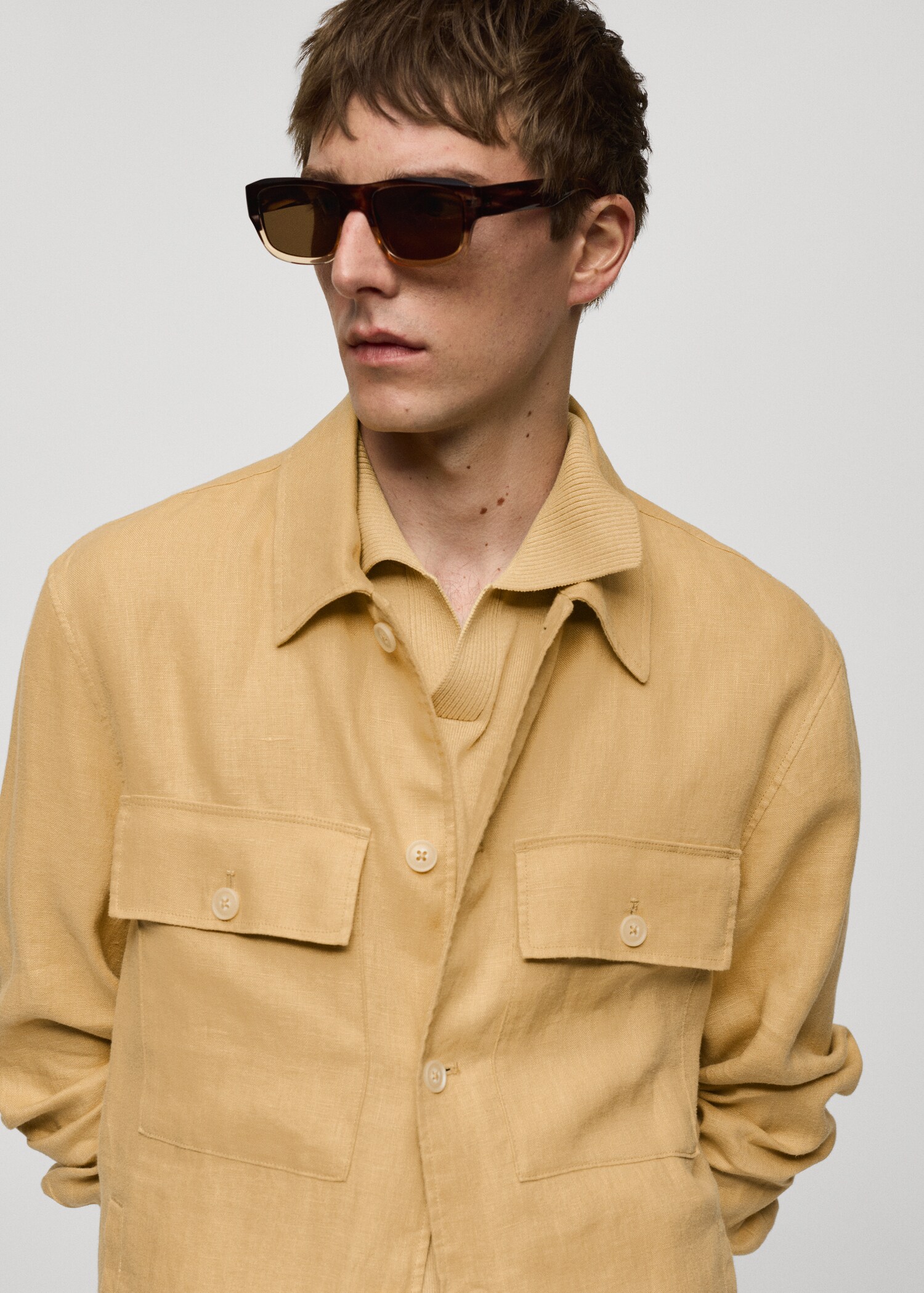 100% linen overshirt with pockets - Details of the article 1
