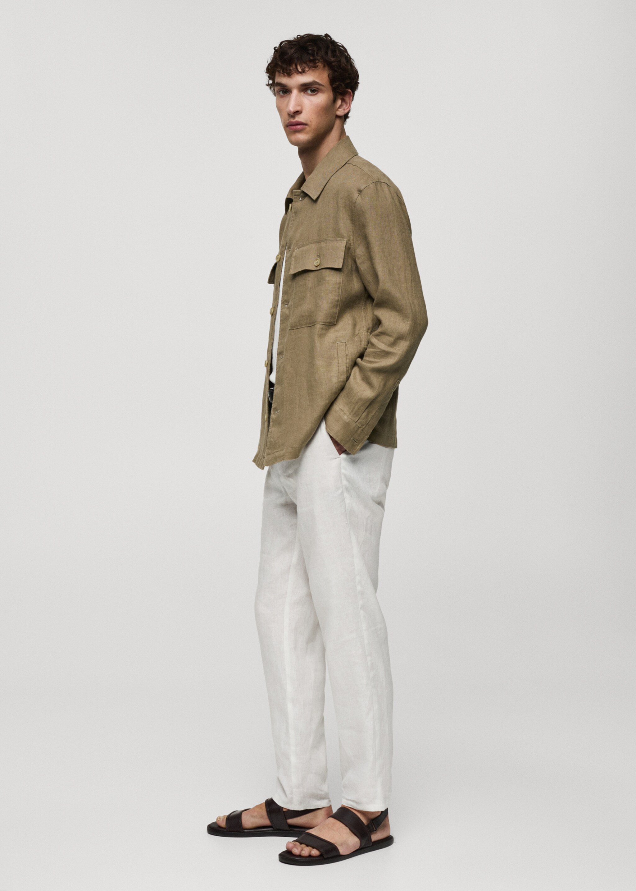 100% linen overshirt with pockets - Details of the article 2, Khaki. Ref: 77010568-00.