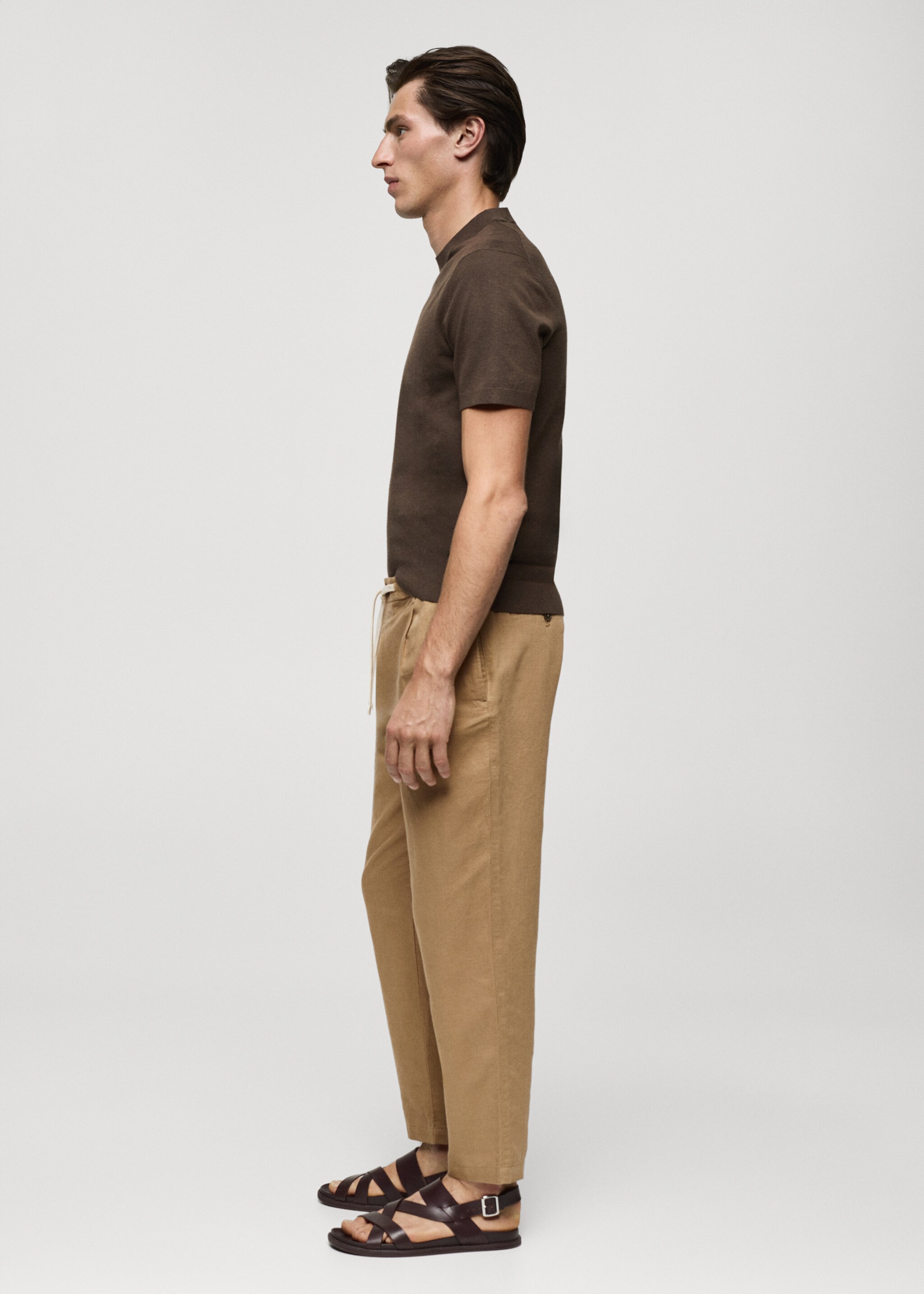 Slim-fit trousers with drawstring - Details of the article 2, Tobacco Brown. Ref: 77010569-00.