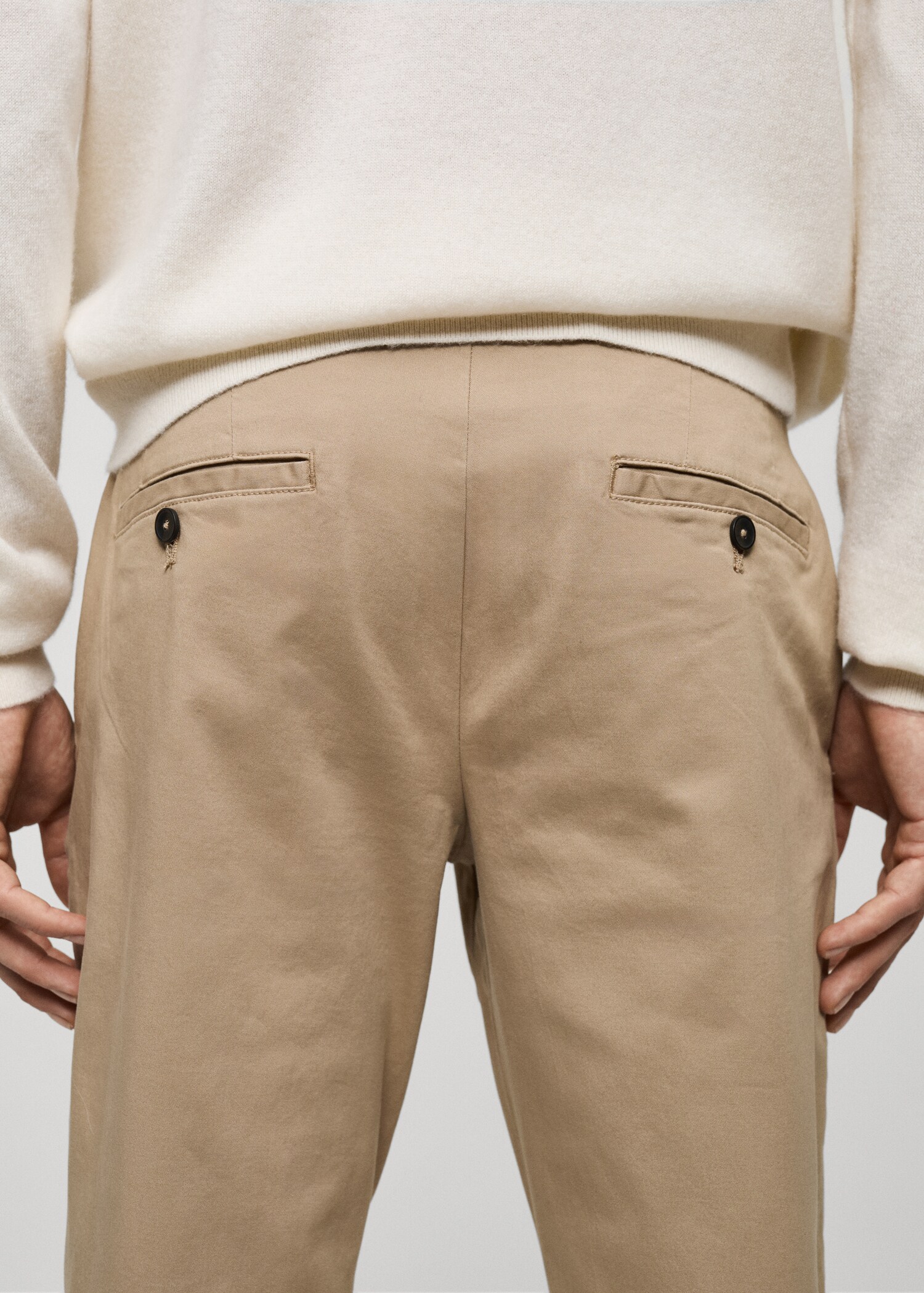 Cotton tapered crop trousers - Details of the article 6