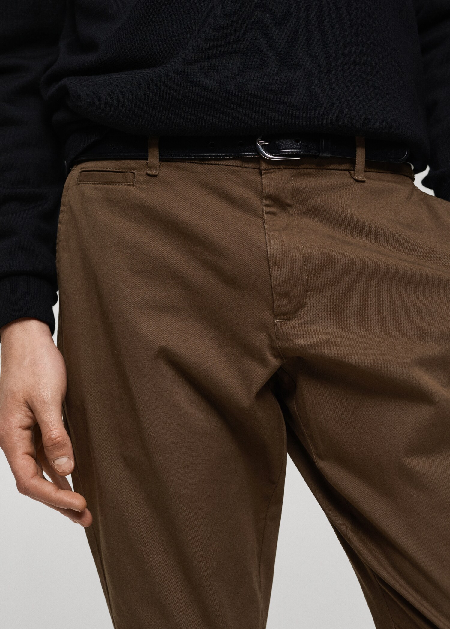 Cotton tapered crop trousers - Details of the article 1