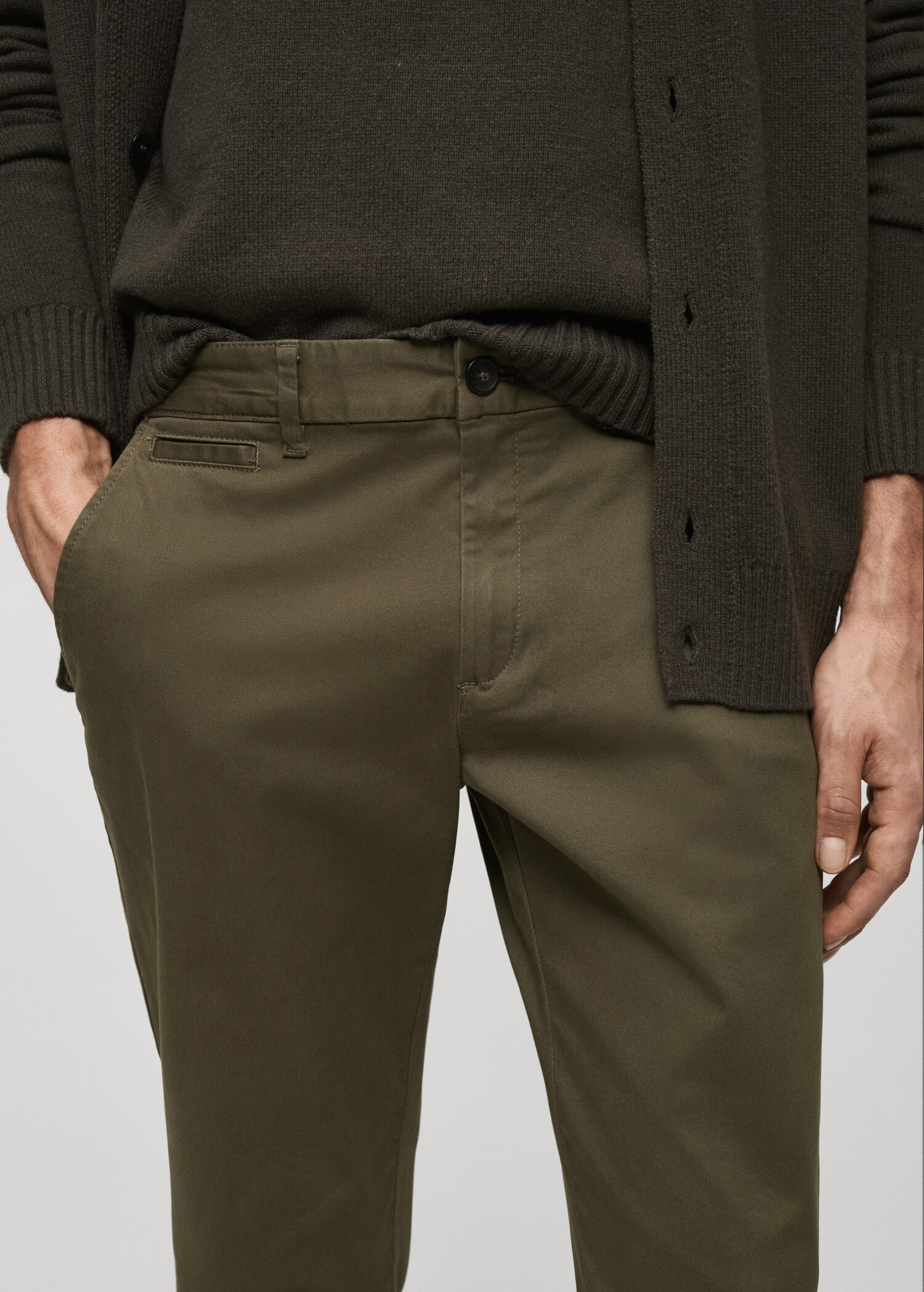 Cotton tapered crop trousers - Details of the article 1