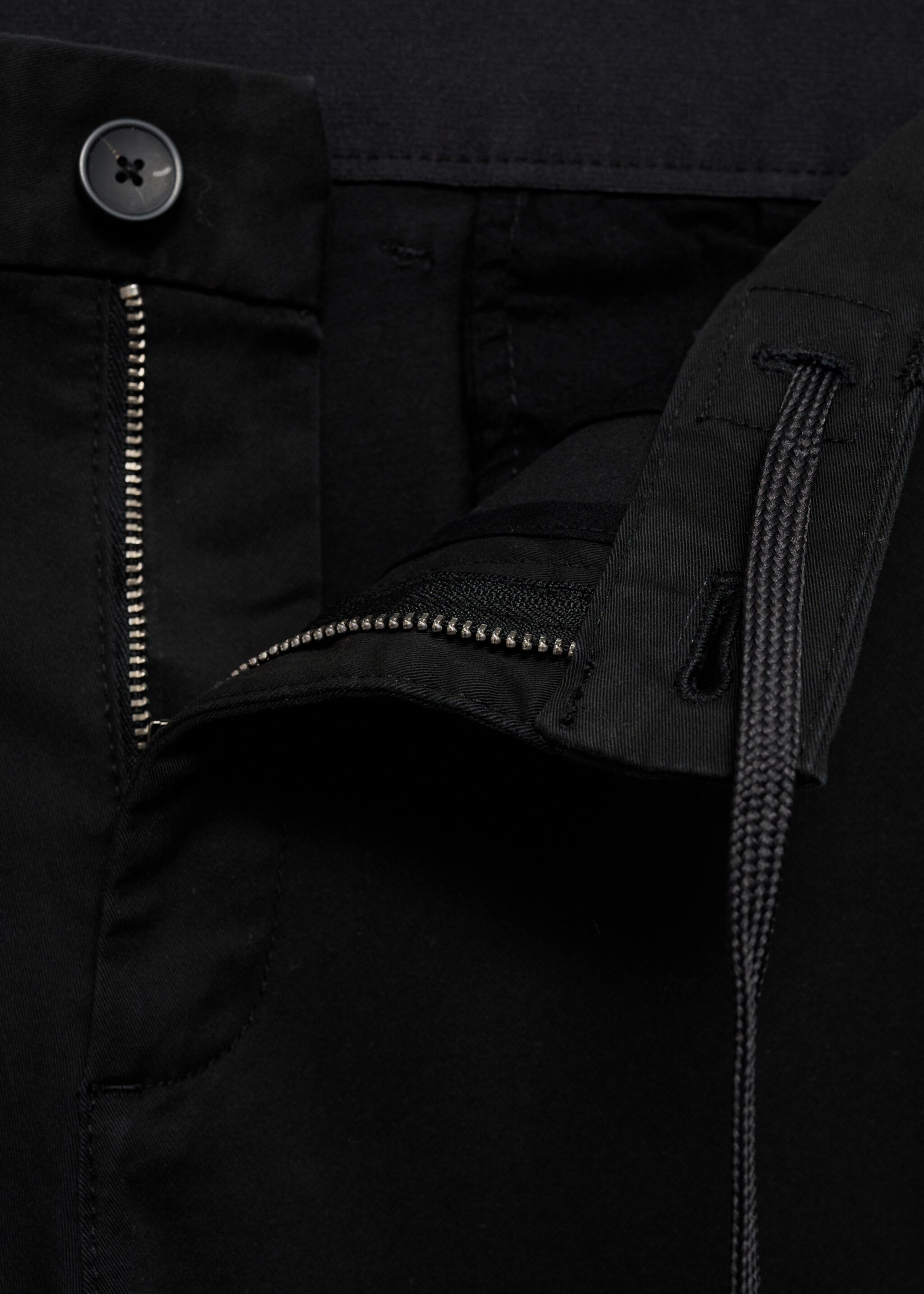 Pantalón algodón tapered crop - Detalle del artículo 8, Negro. Ref: 77010570-00.