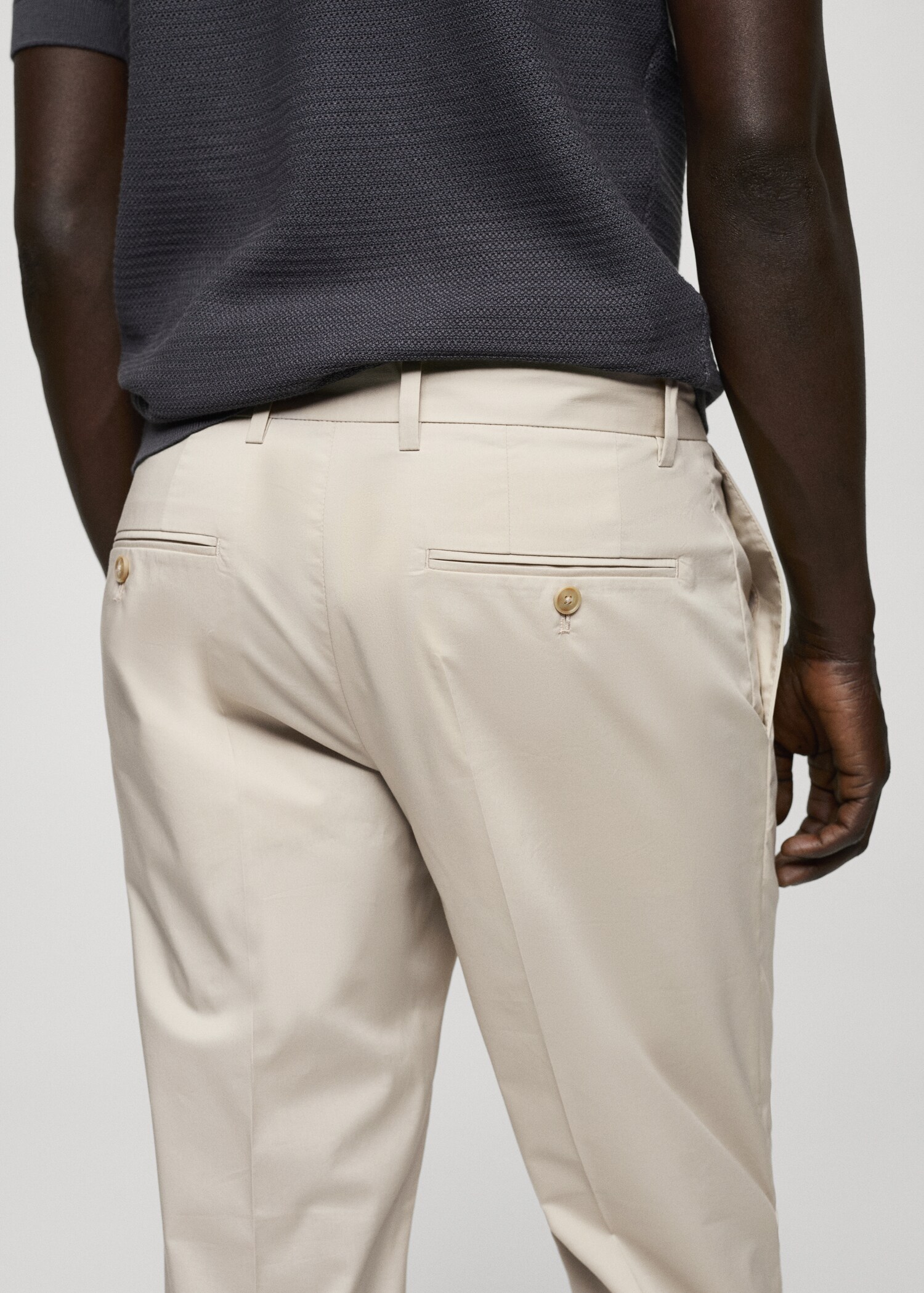 Slim Fit-Bundfaltenhose aus Baumwolle - Detail des Artikels 6