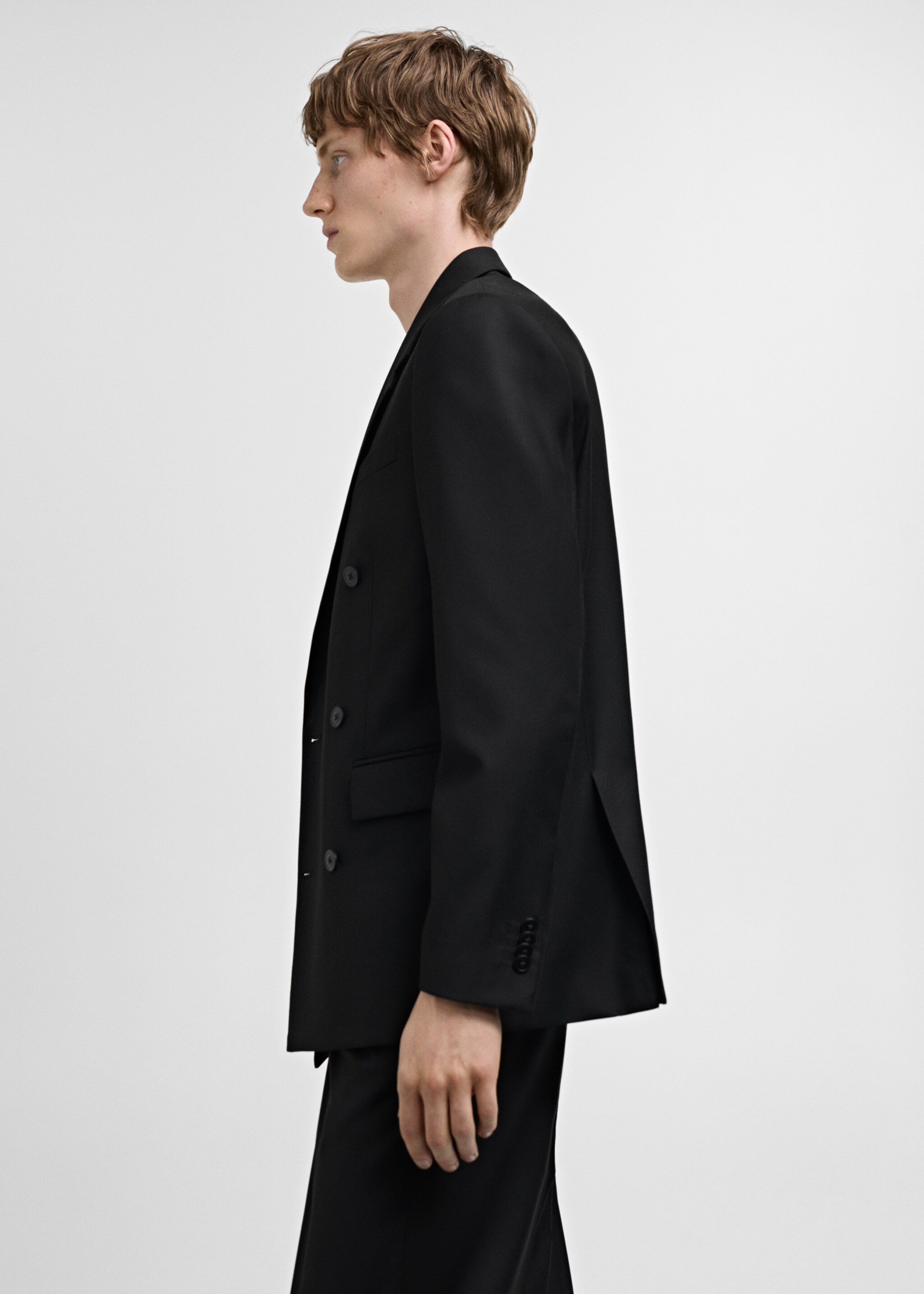 Double-breasted regular-fit suit jacket - Details of the article 2, Black. Ref: 77010581-00.