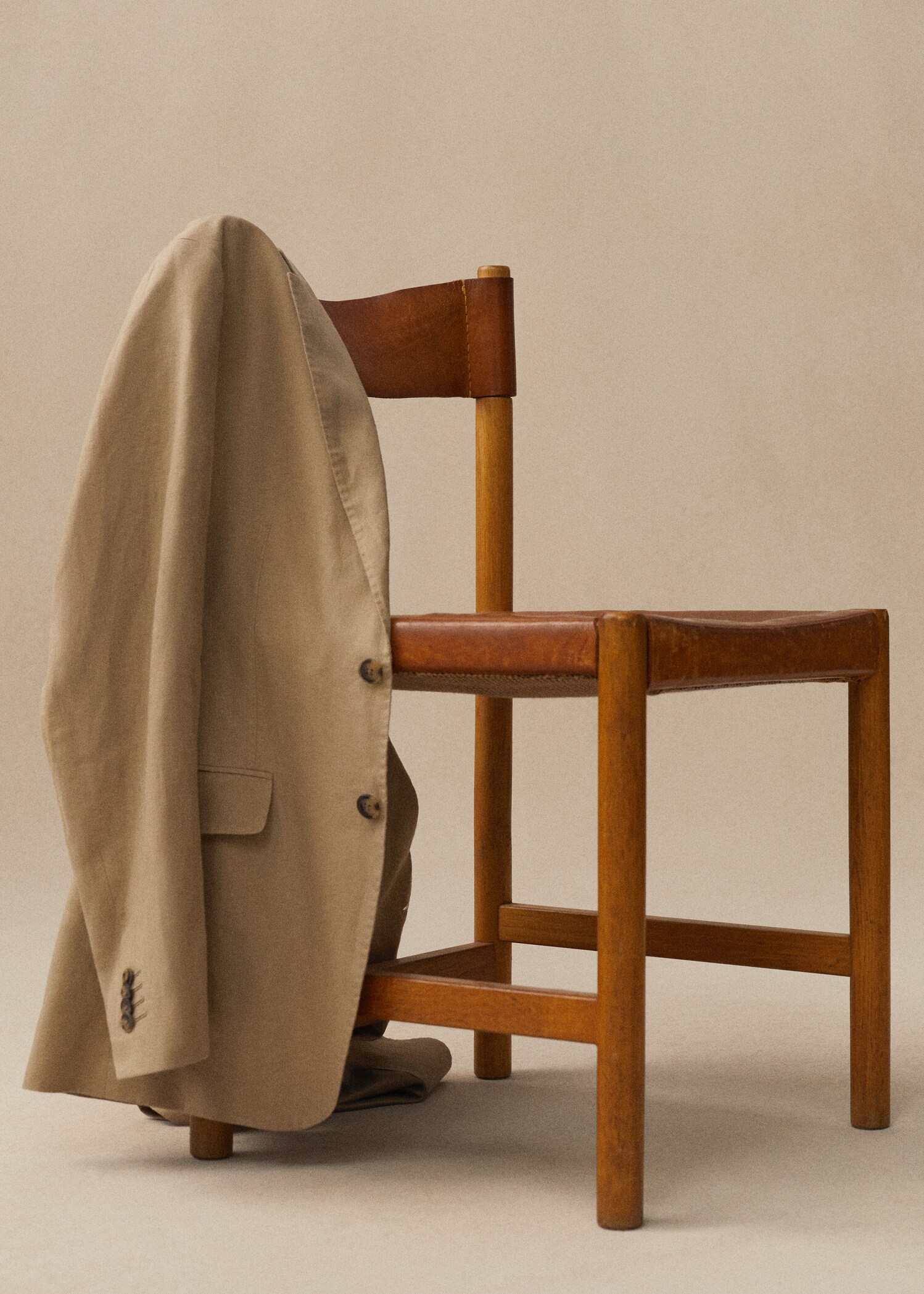 100% linen slim-fit suit jacket - Details of the article 7