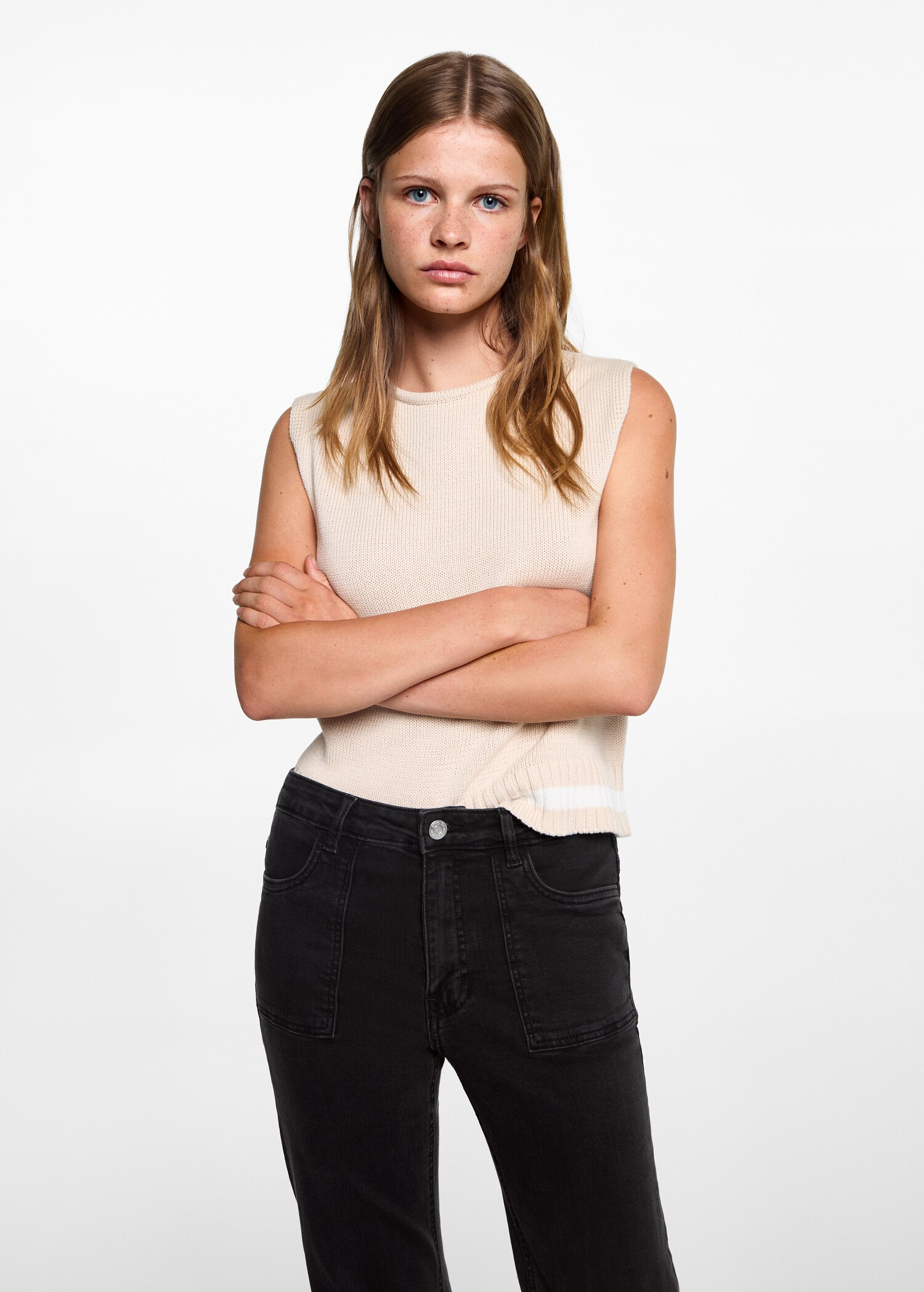 Flared jeans with pocket - Details of the article 1