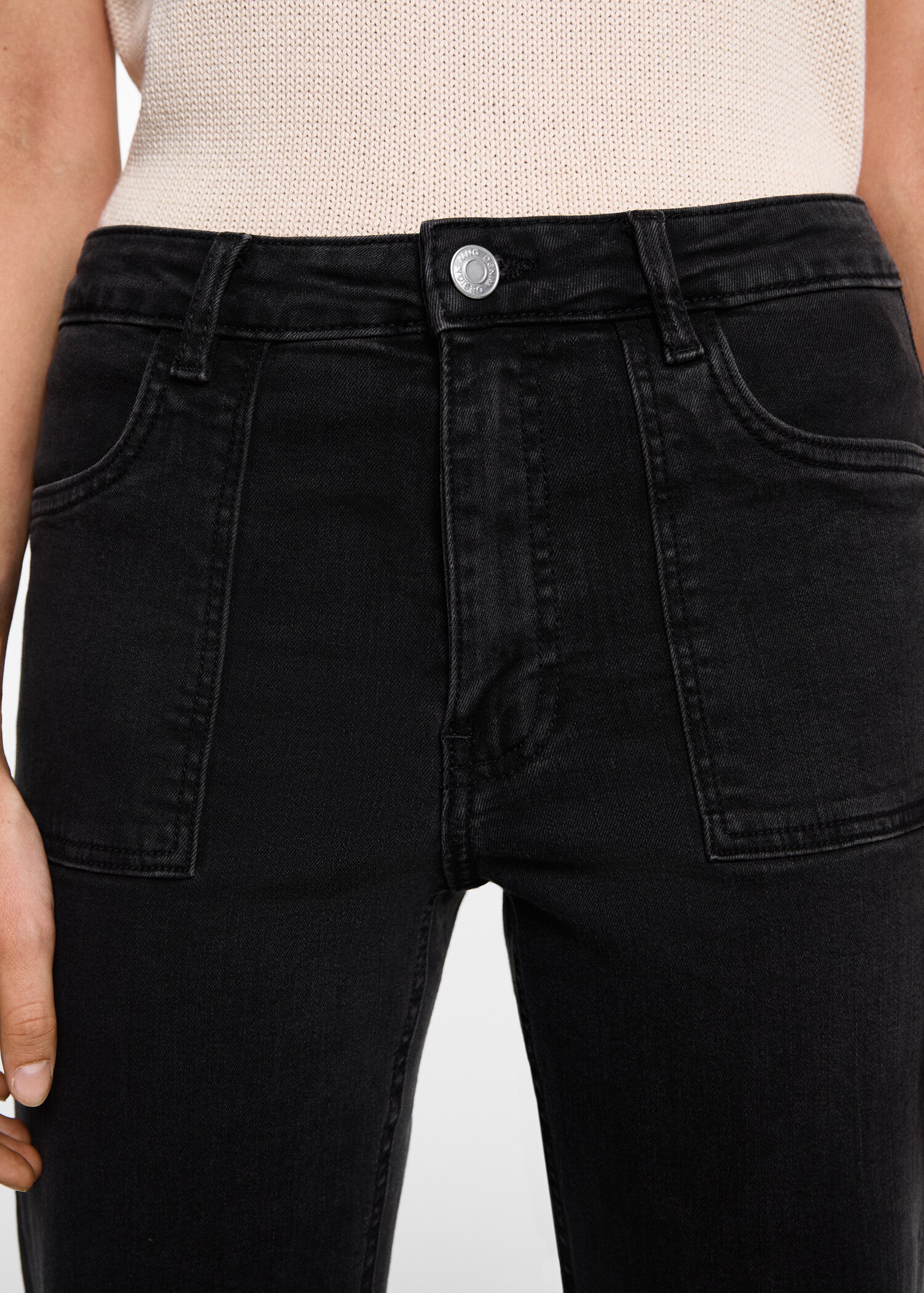 Flared jeans with pocket - Details of the article 6