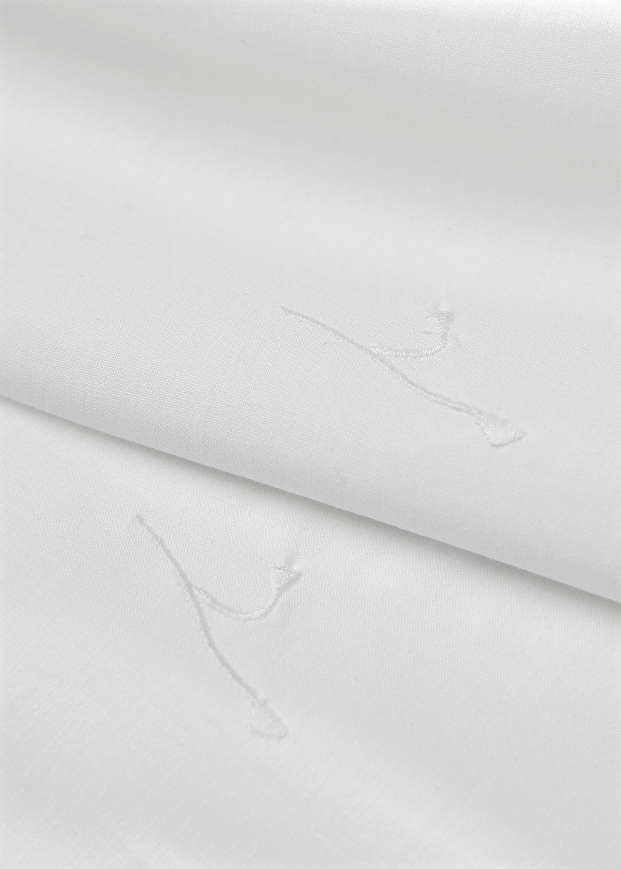 Floral embroidered cotton pillowcase 50x75cm - Details of the article 1, White. Ref: 77010621-00.