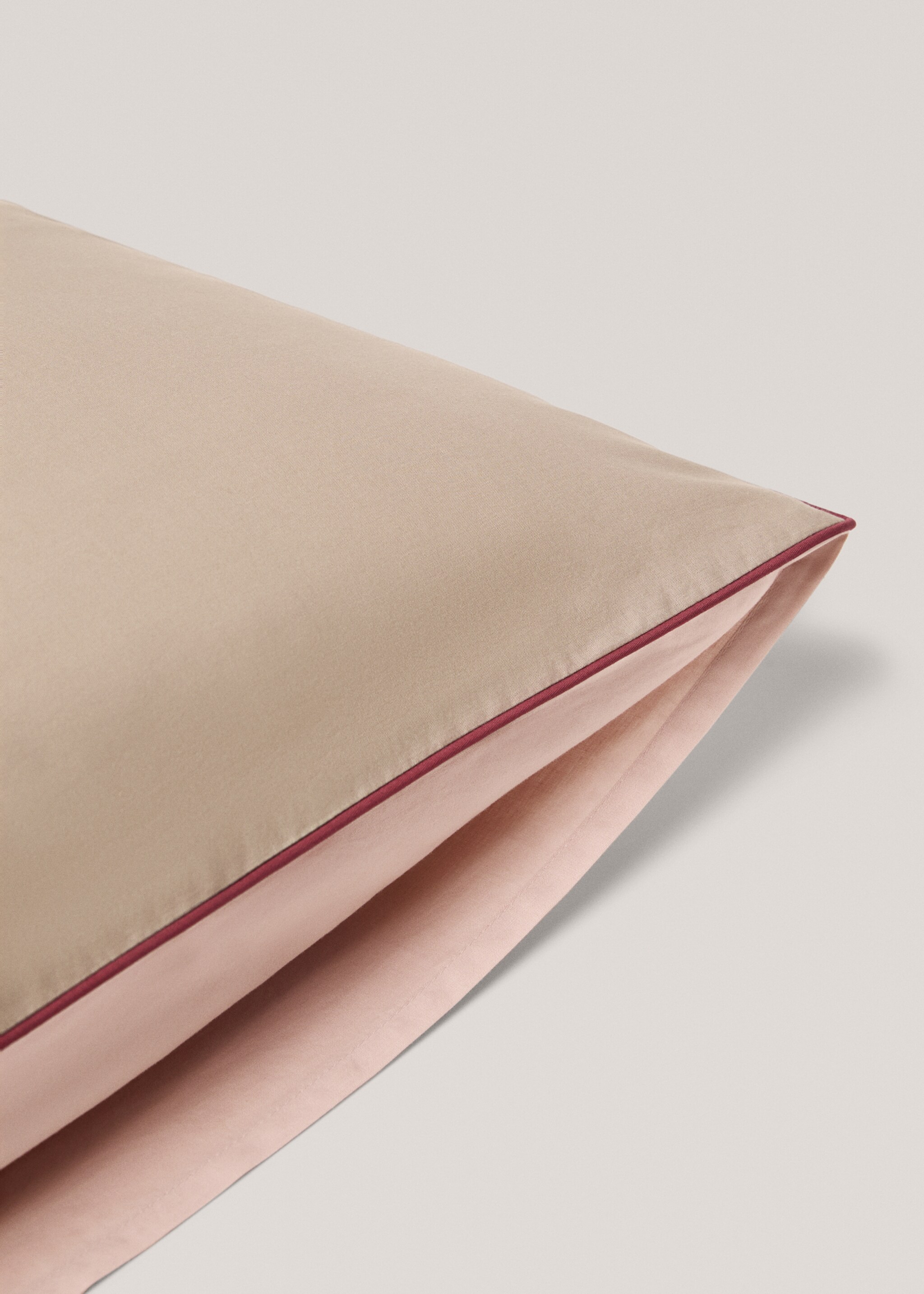 Two-tone reversible pillowcase 60x60cm - Details of the article 2, Pink. Ref: 77010623-00.