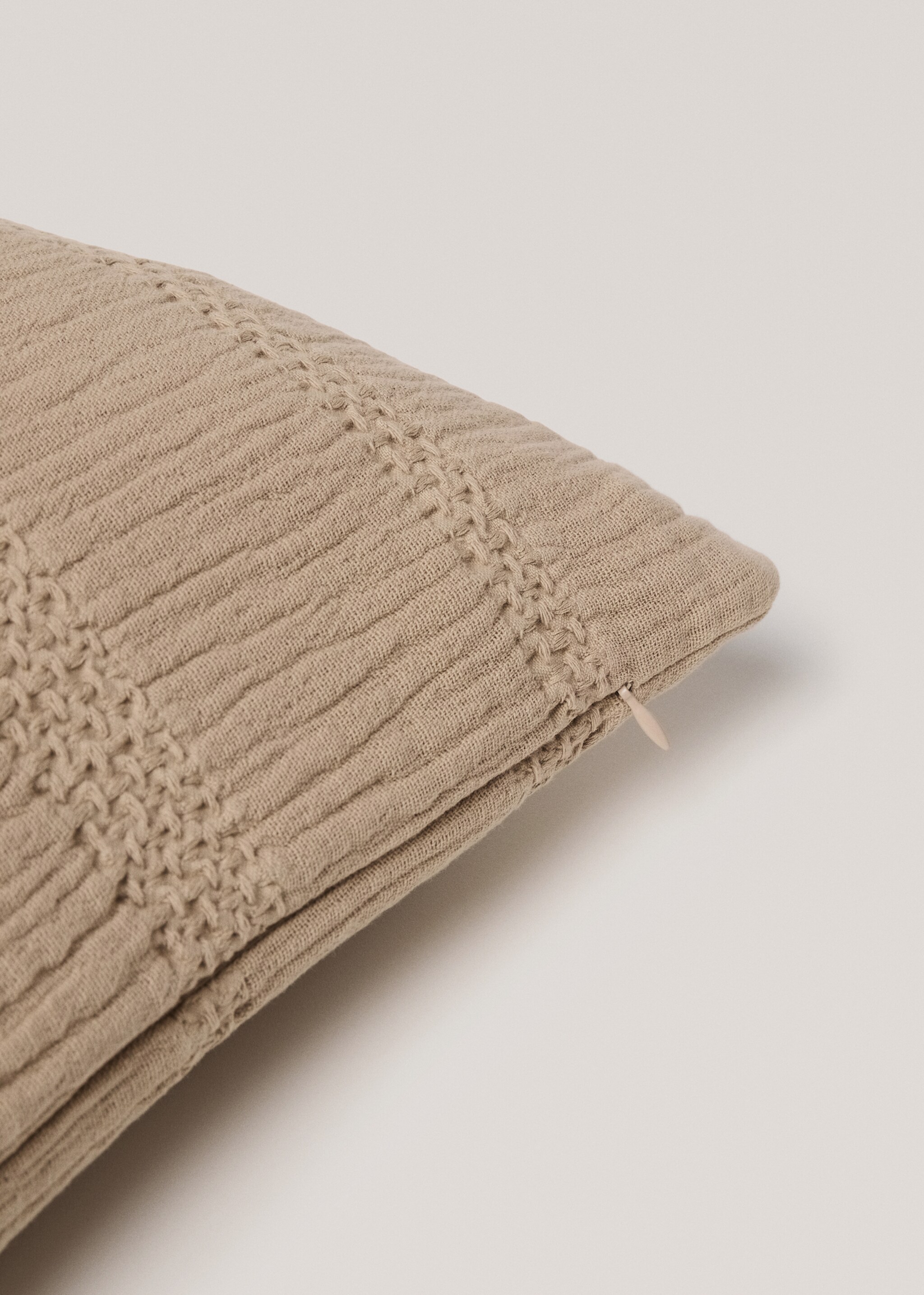 Textured cotton cushion cover - Details of the article 1, Medium Brown. Ref: 77010629-00.