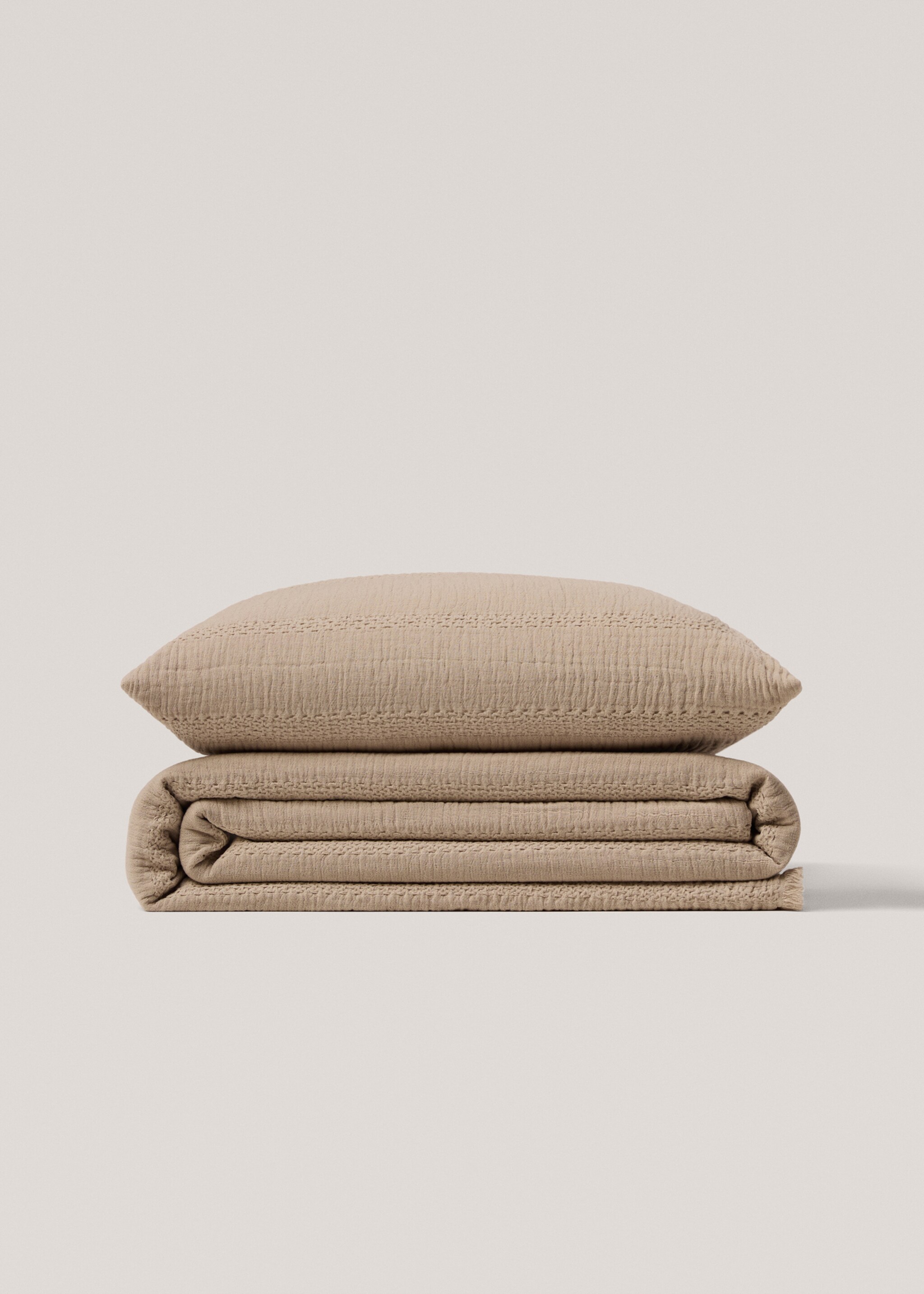 Textured cotton cushion cover - Details of the article 4, Medium Brown. Ref: 77010629-00.