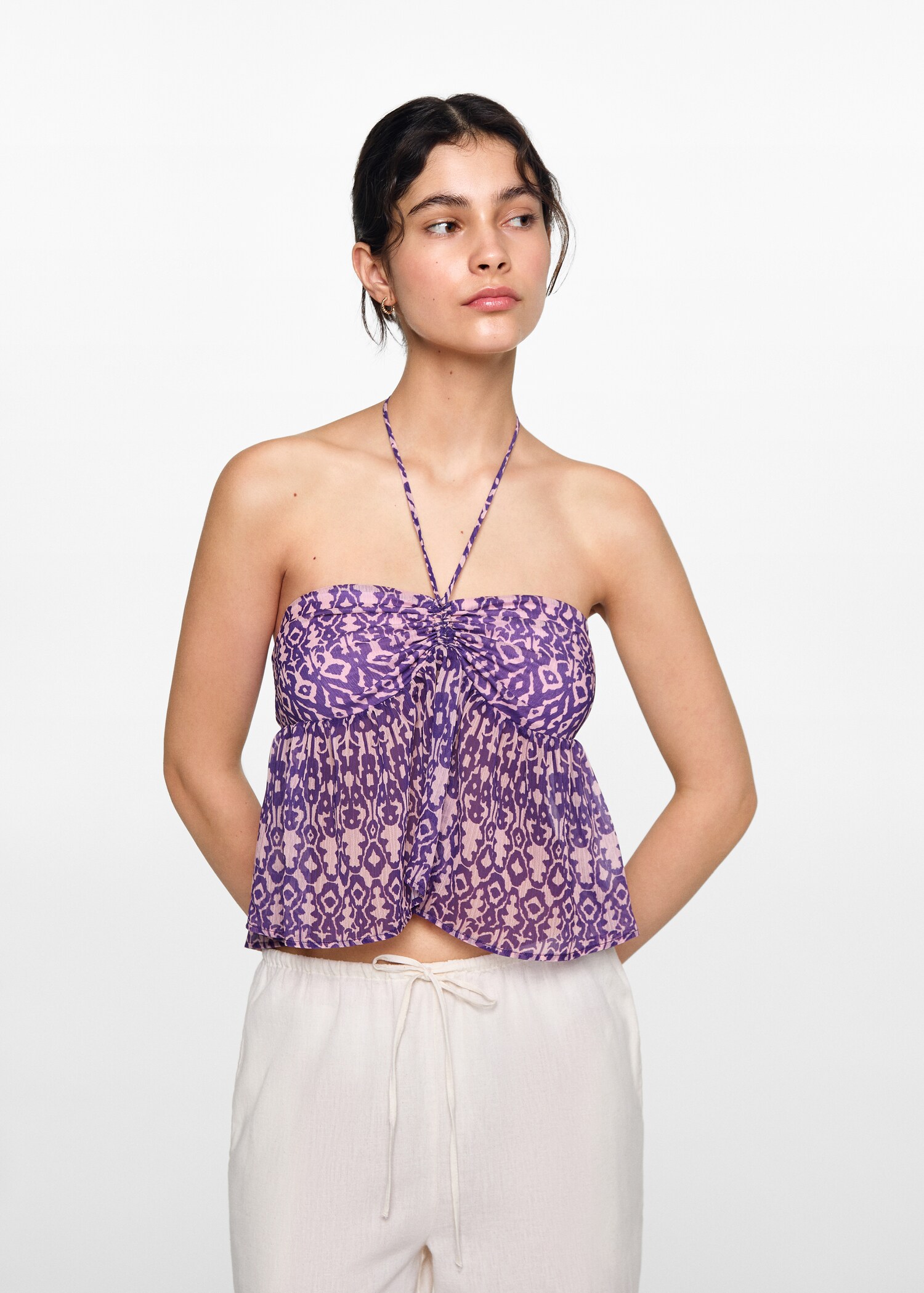 Top fruncido estampado - Plano medio