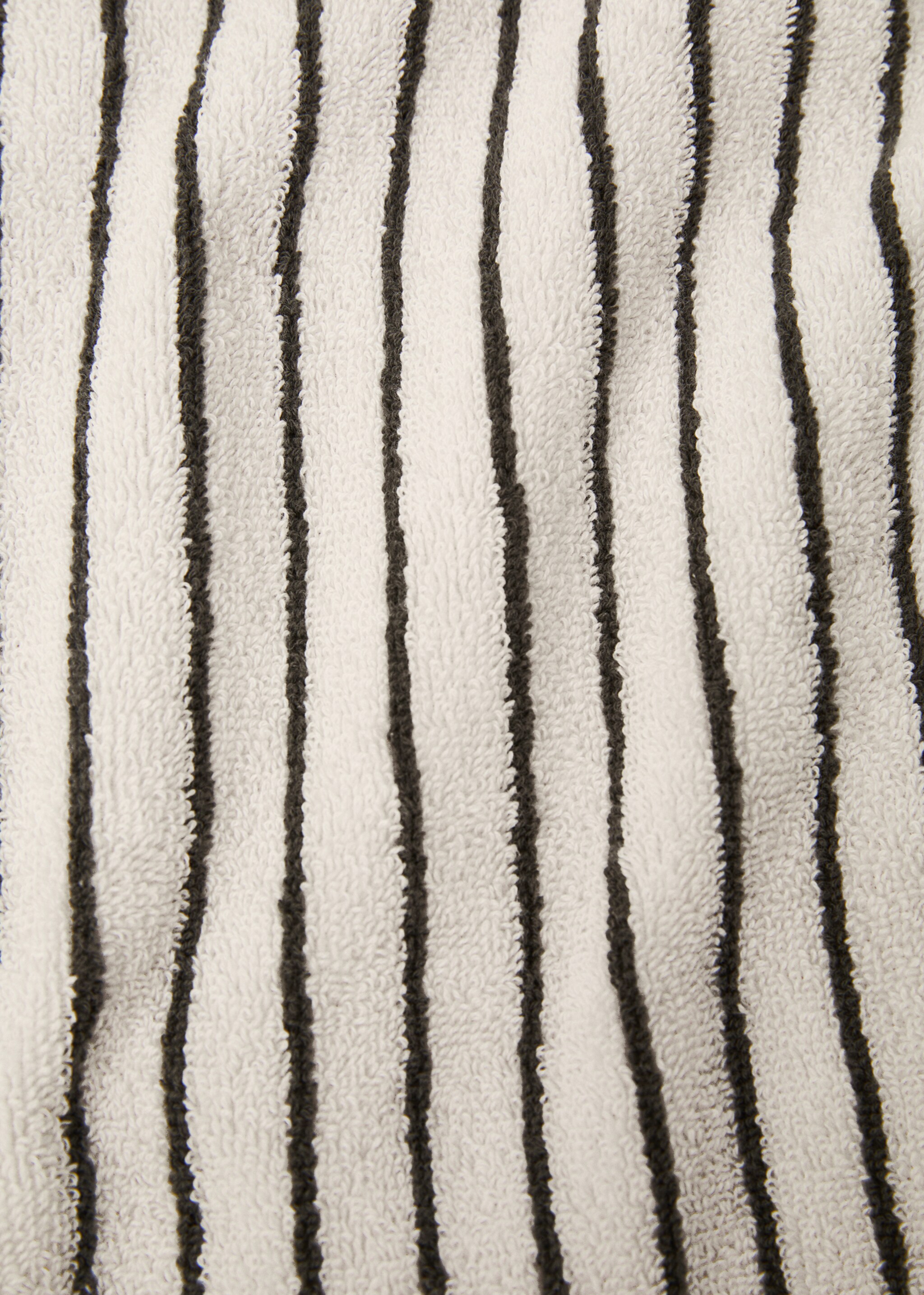 Striped hand towel 50x90cm - Details of the article 1, Beige. Ref: 77010646-00.