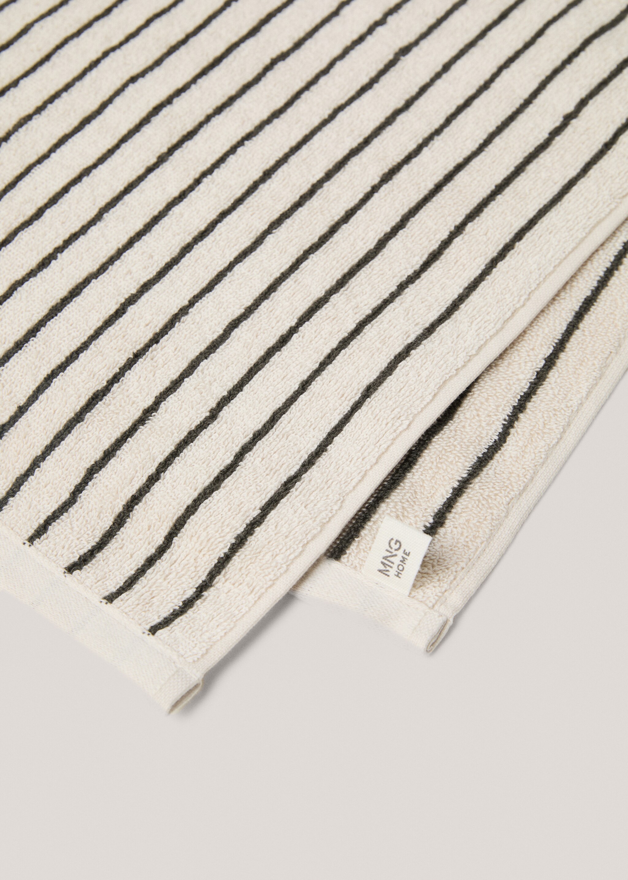 Striped hand towel 50x90cm - Details of the article 2, Beige. Ref: 77010646-00.