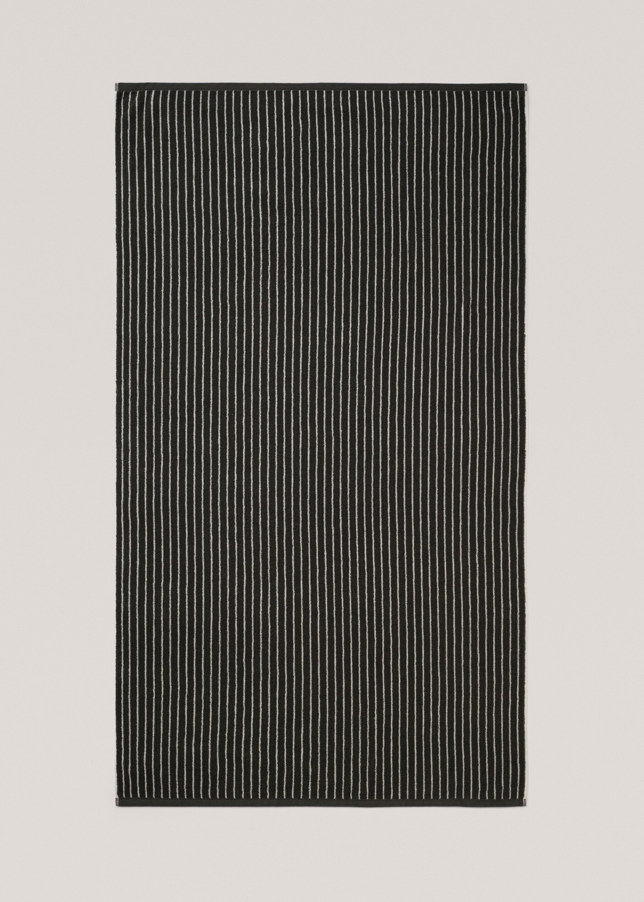 Striped bath towel 90x150cm - Details of the article 3, Charcoal. Ref: 77010647-00.