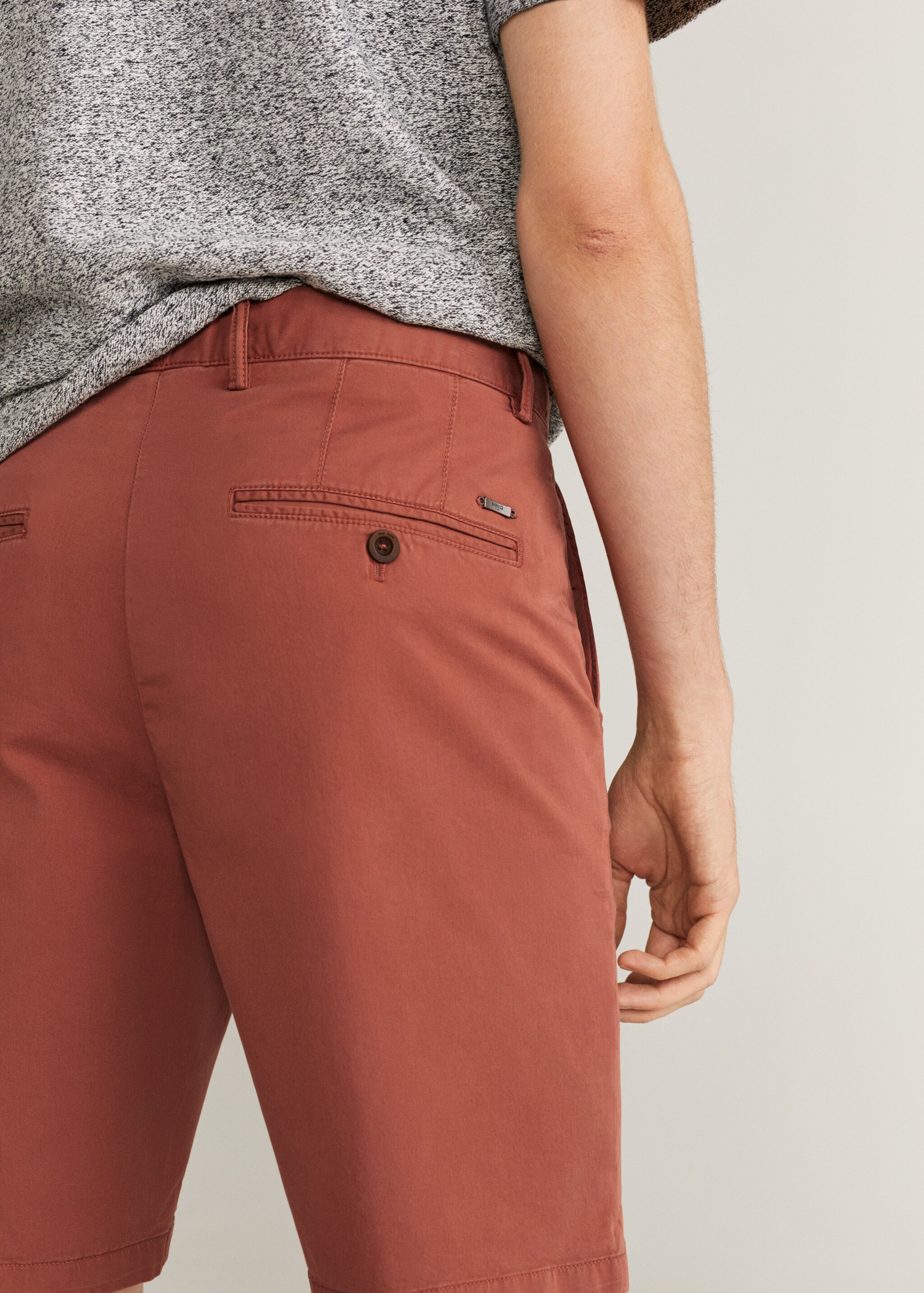 Bavlněné bermudy chino slim fit - Detail zboží 2