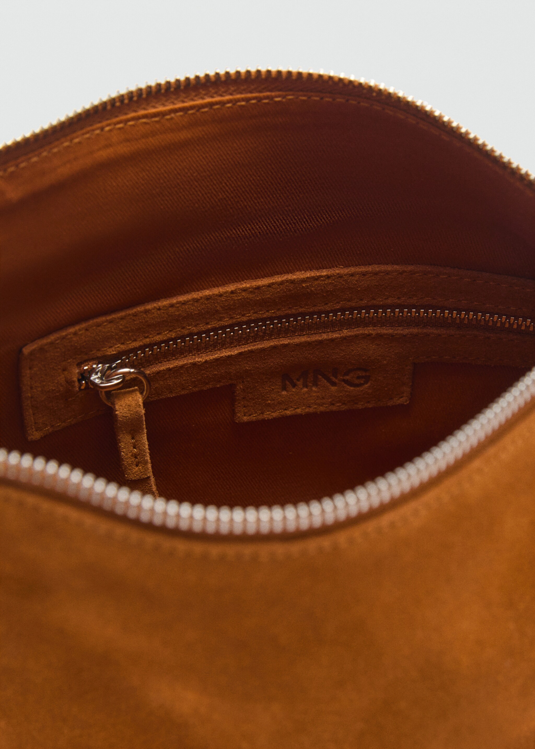 Suede shoulder bag - Details of the article 2, Leather. Ref: 77012008-00.