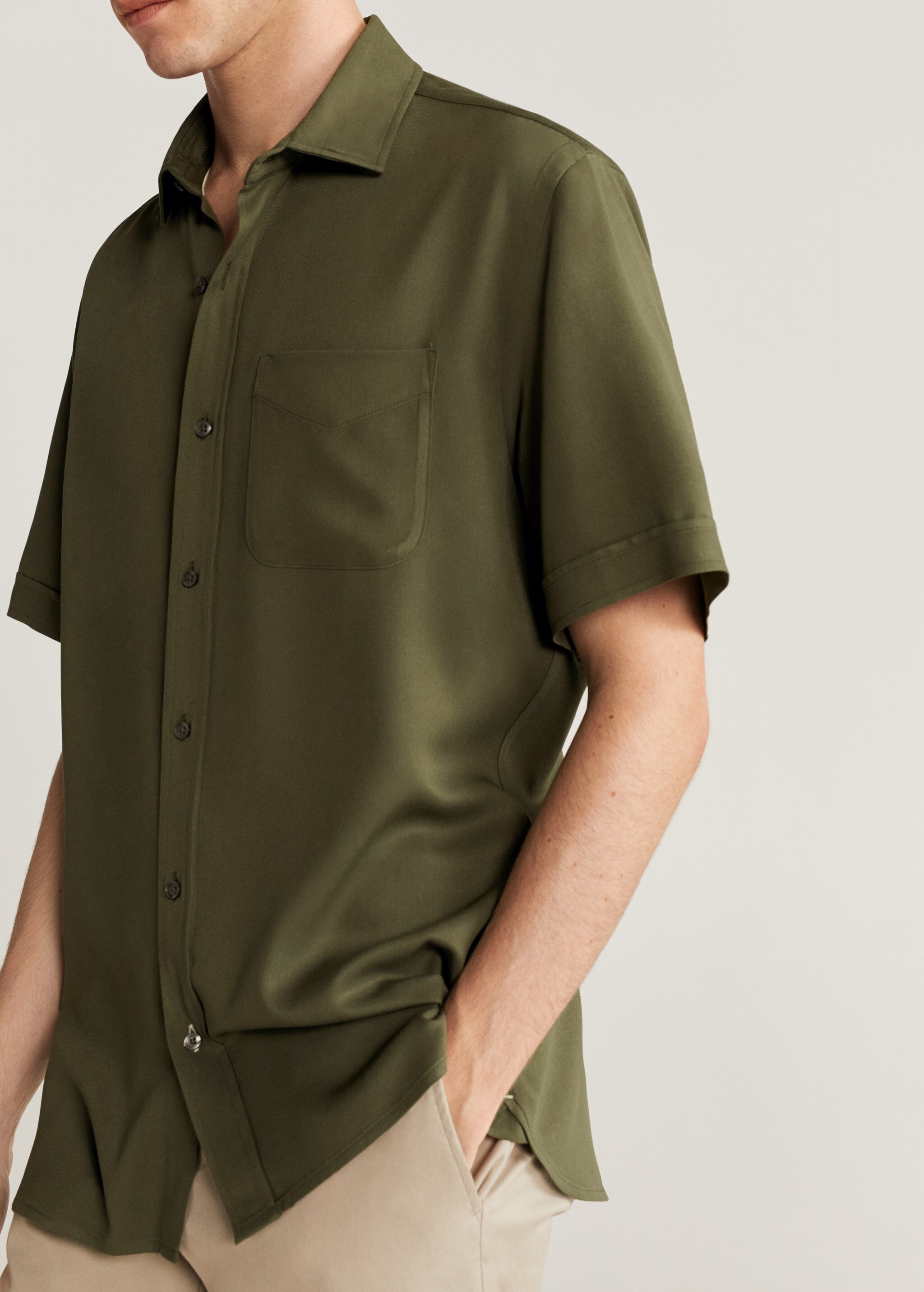 Camisa regular fit fluida - Detalle del artículo 2