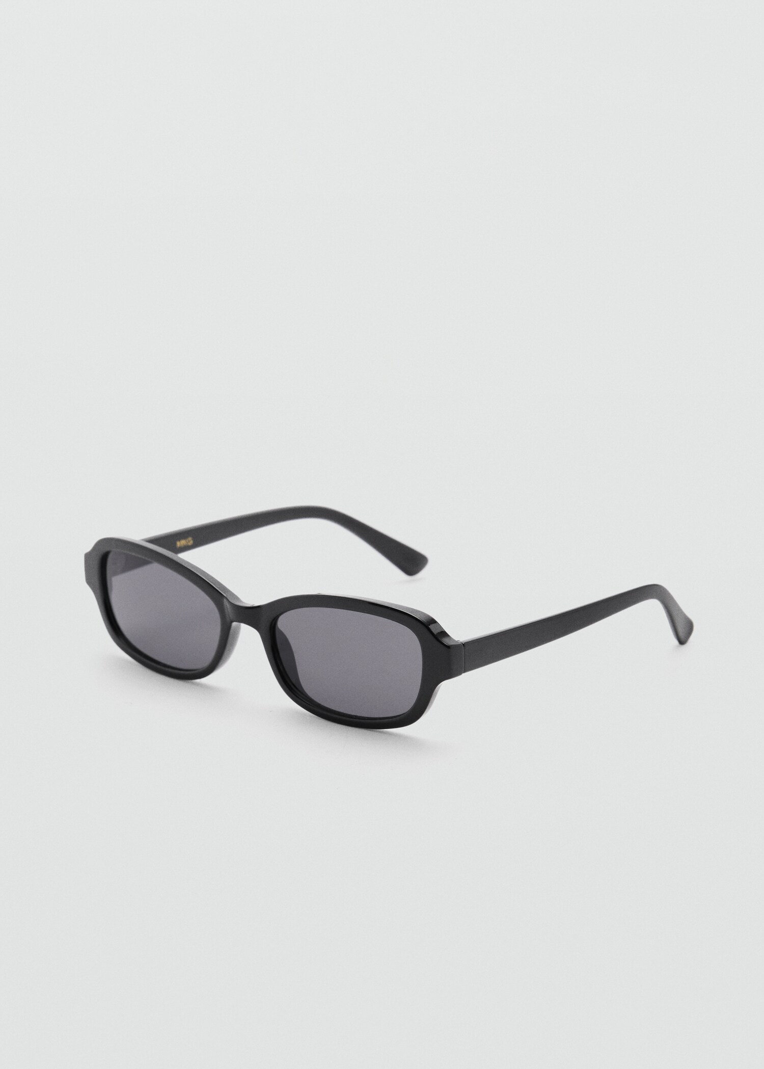 Gafas de sol rectangulares - Plano medio