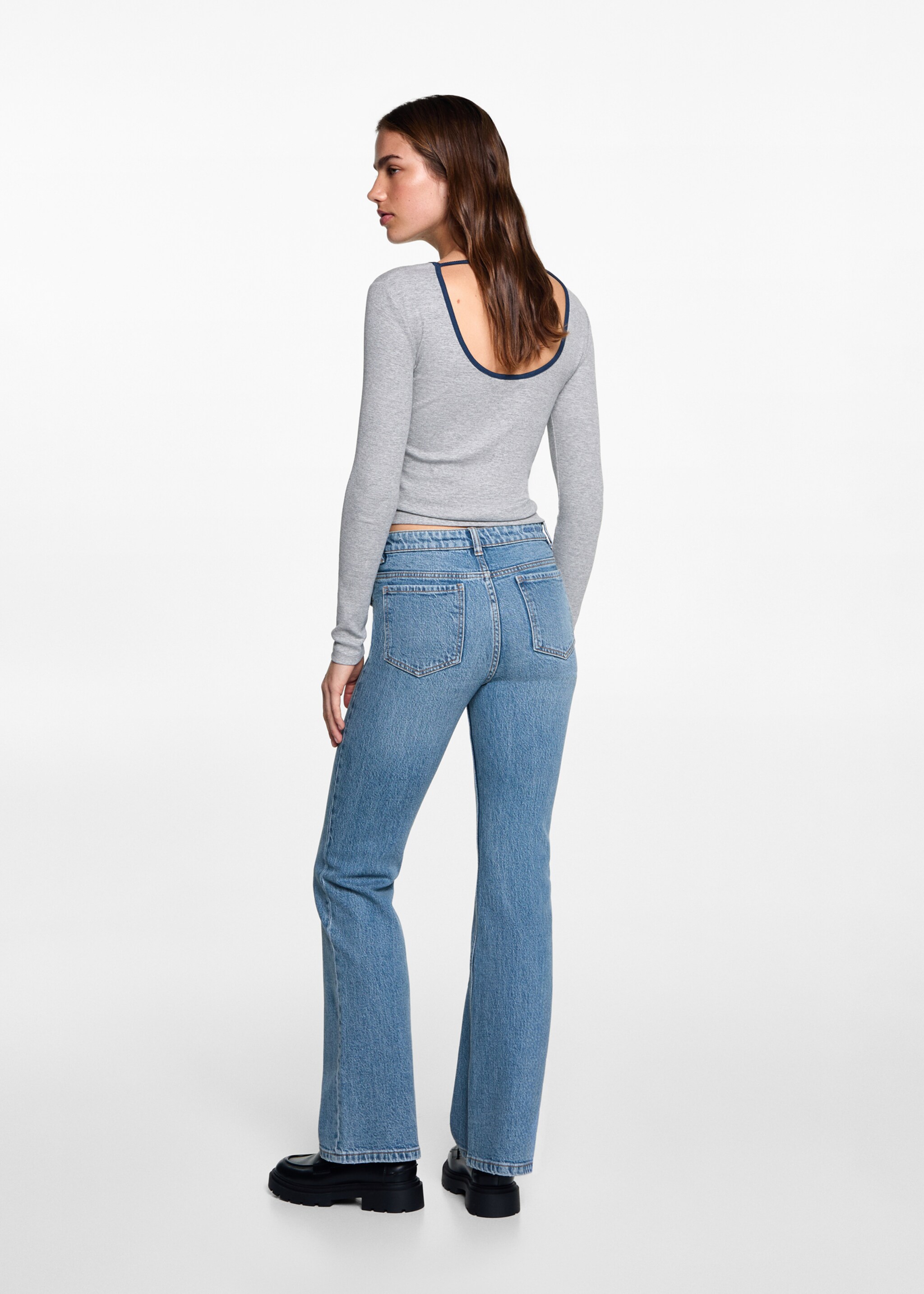 Jean flare poches - Verso de l’article, Bleu foncé. Ref: 77012545-00.