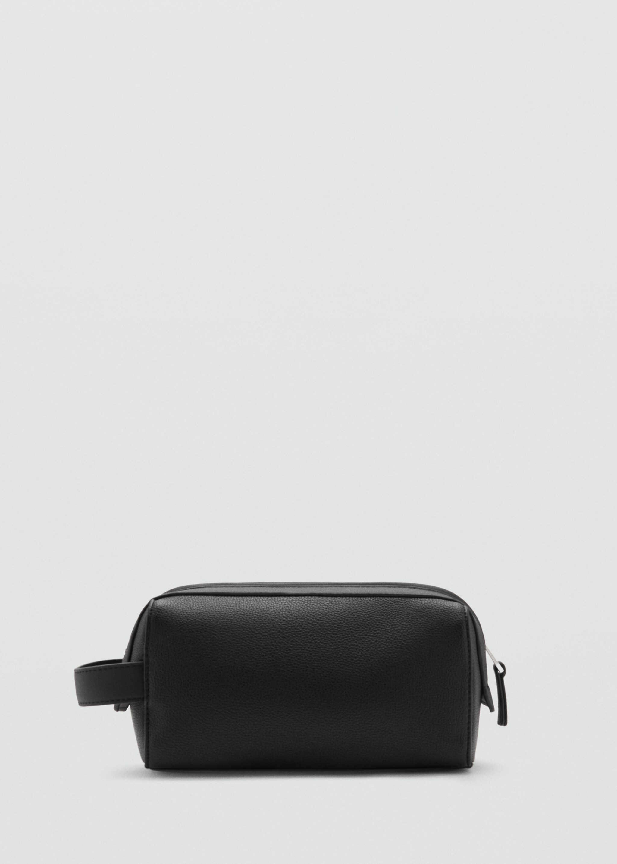 Zipped pebbled cosmetic bag - Details of the article 3, Black. Ref: 77012547-00.