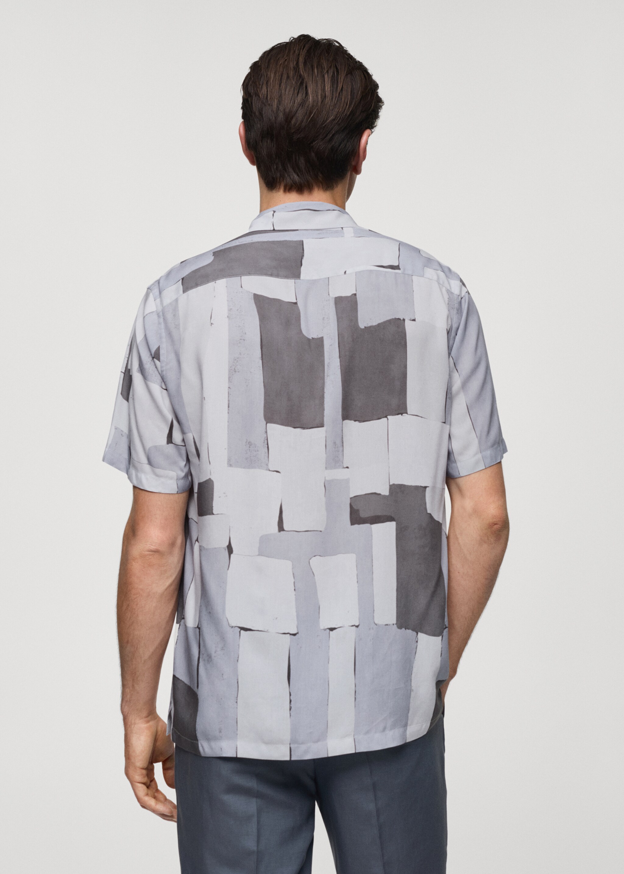 Camicia regular-fit fluida stampata - Retro dell'articolo