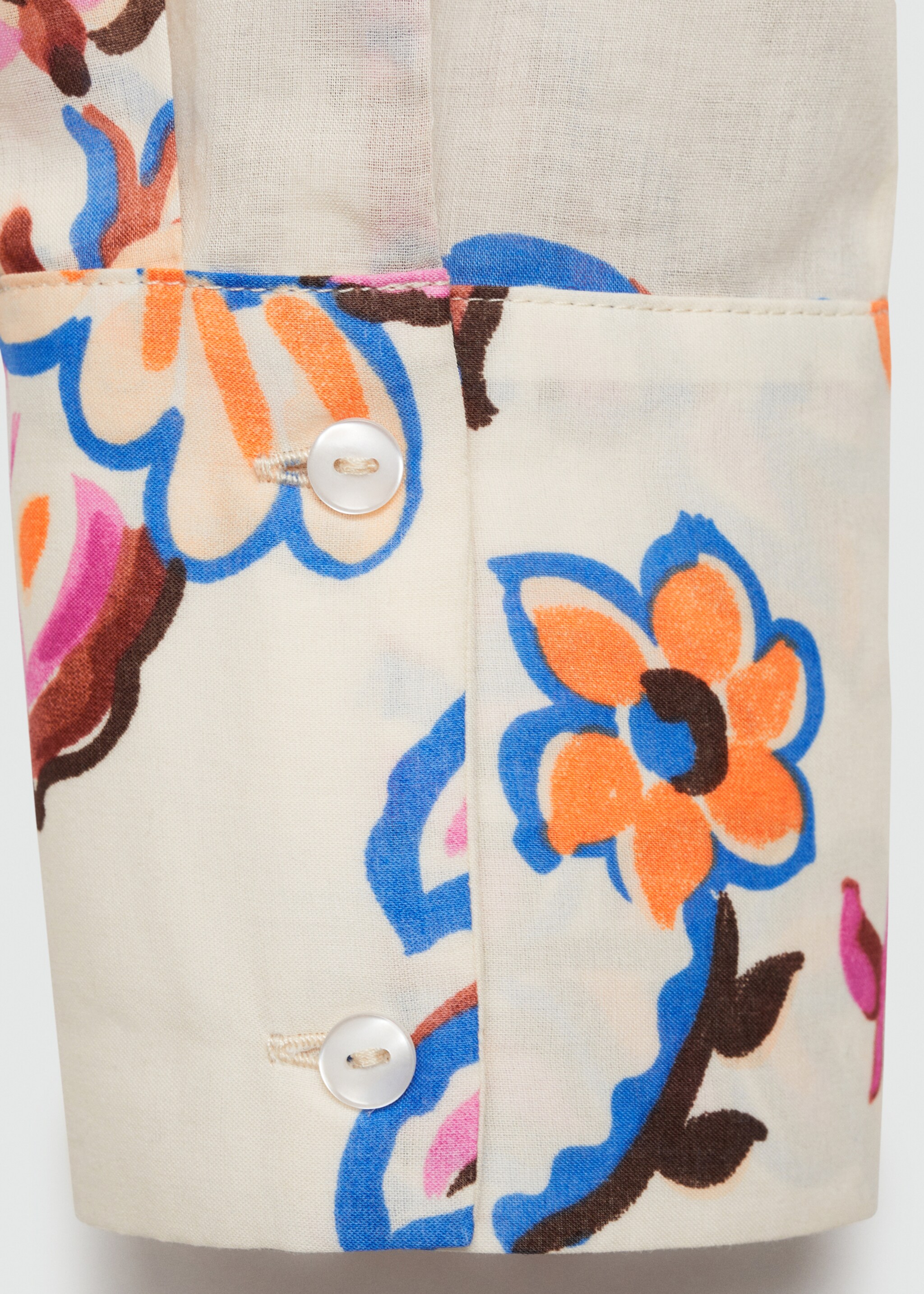 Flowy floral print shirt - Details of the article 0, Ecru. Ref: 77012919-00.